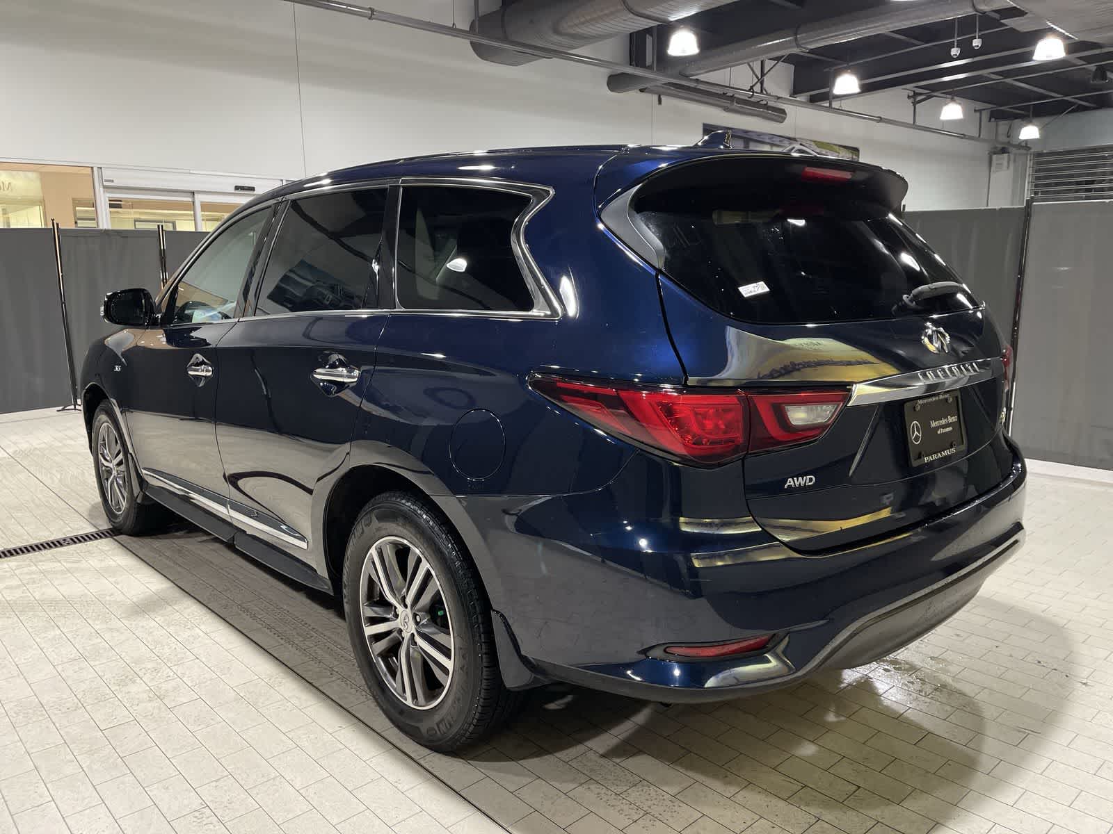 Thumbnail: 2020 INFINITI QX60 - 16