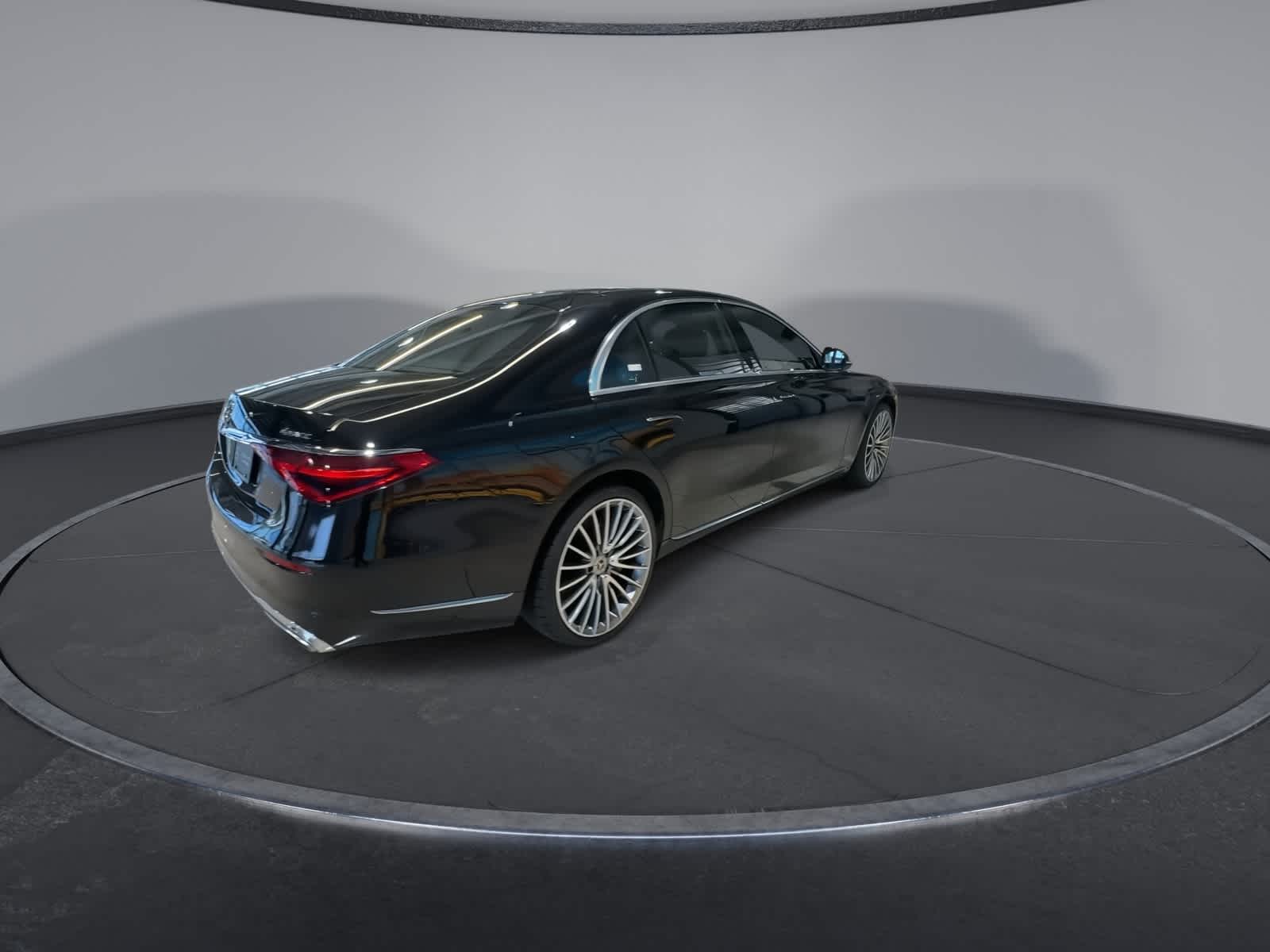 Thumbnail: 2022 Mercedes-Benz S-Class - 11