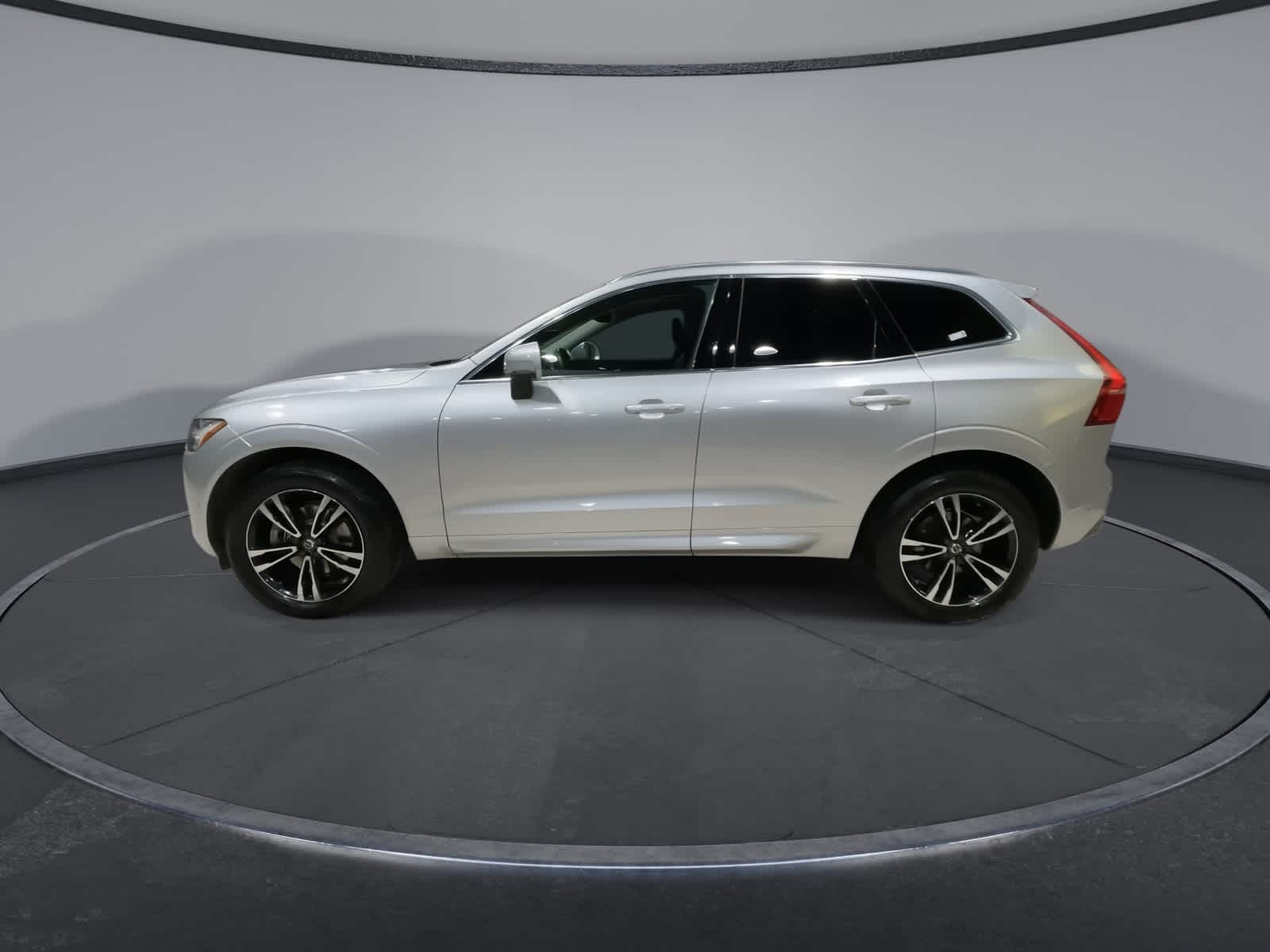 Thumbnail: 2019 Volvo XC60 - 7