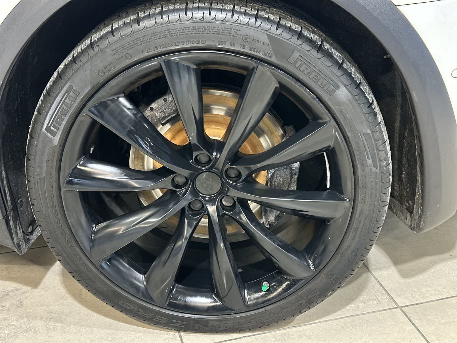 Thumbnail: 2016 Tesla Model X - 20