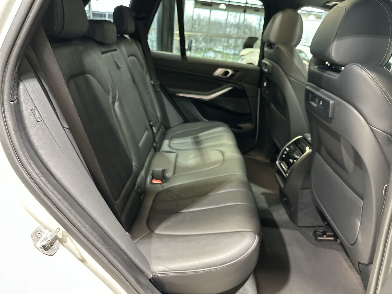 Thumbnail: 2021 BMW X5 - 25