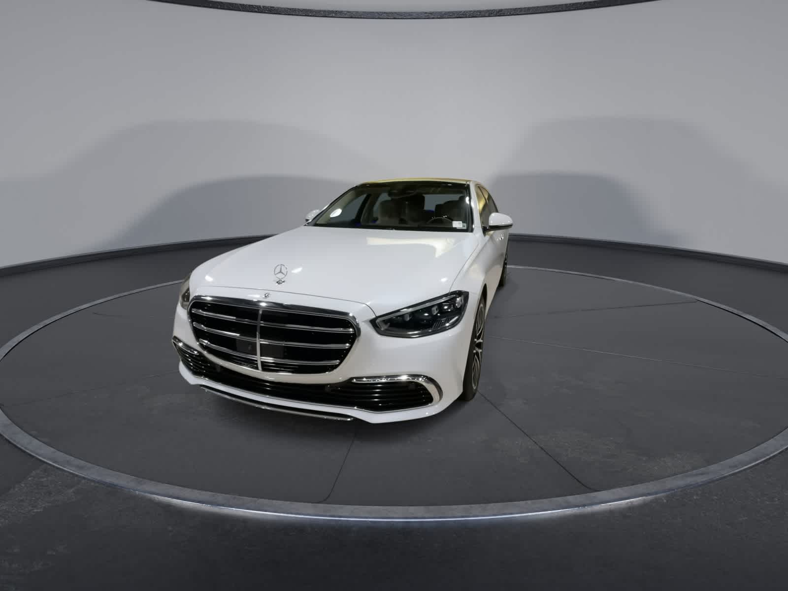 Thumbnail: 2024 Mercedes-Benz S-Class - 5