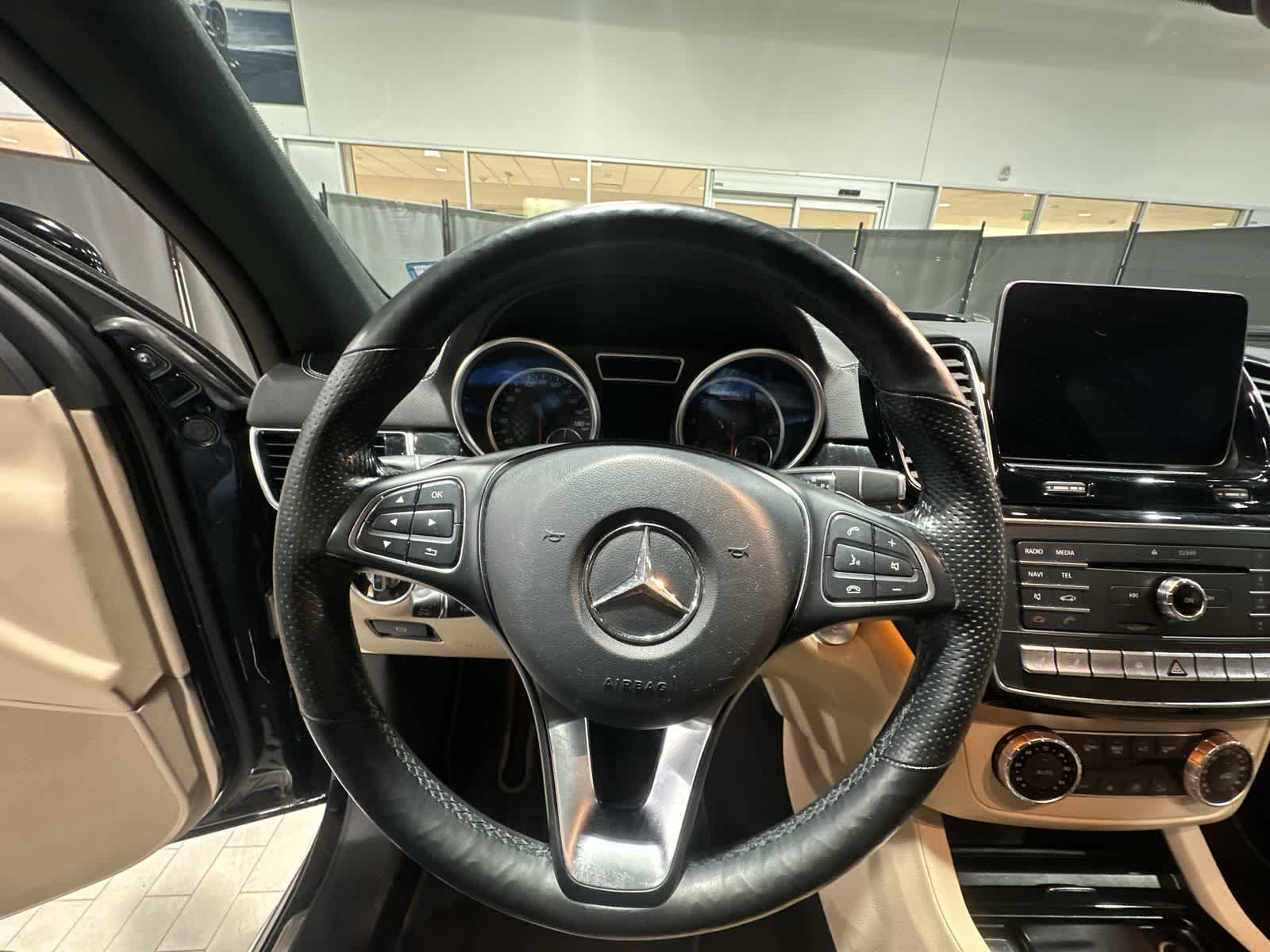 Thumbnail: 2019 Mercedes-Benz GLE - 27