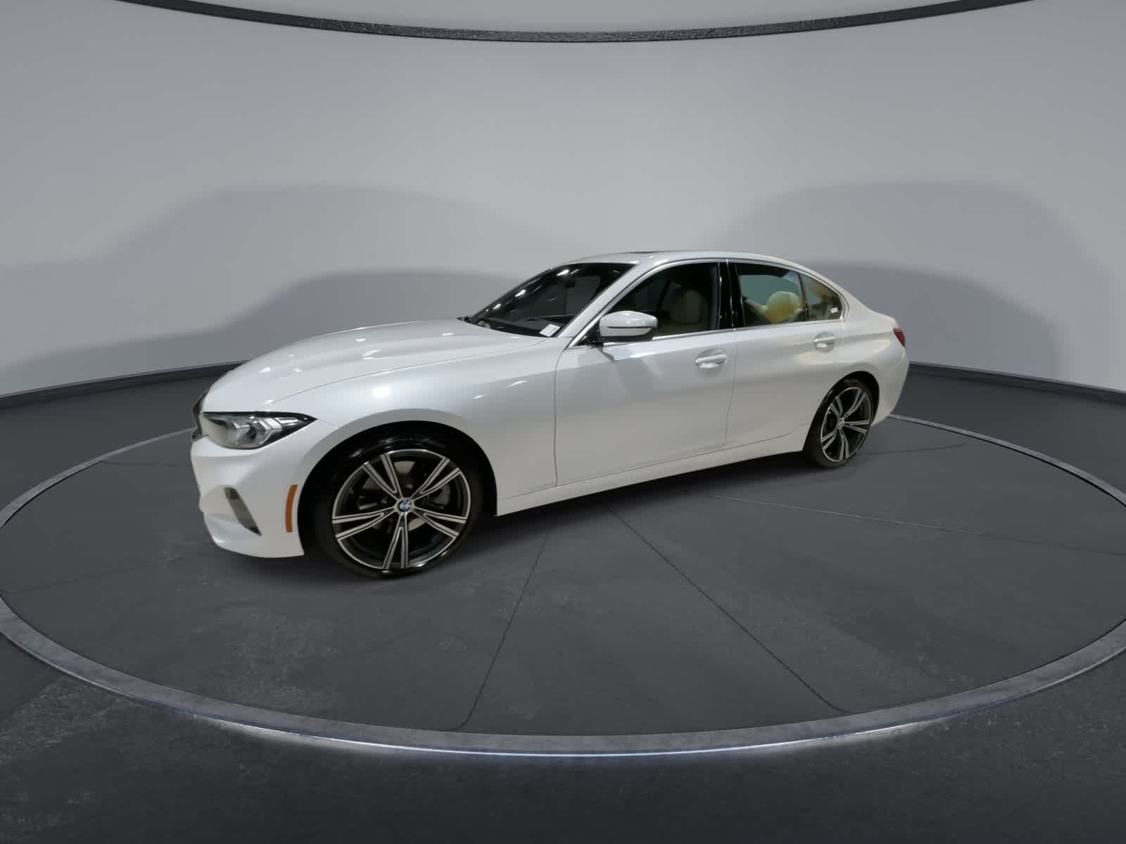 Thumbnail: 2024 BMW 3 Series - 6
