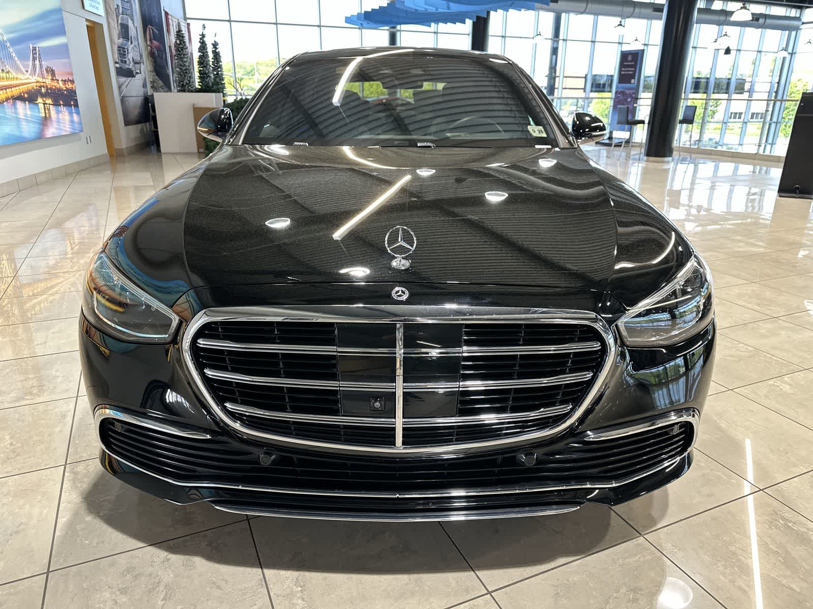 Thumbnail: 2023 Mercedes-Benz S-Class - 18