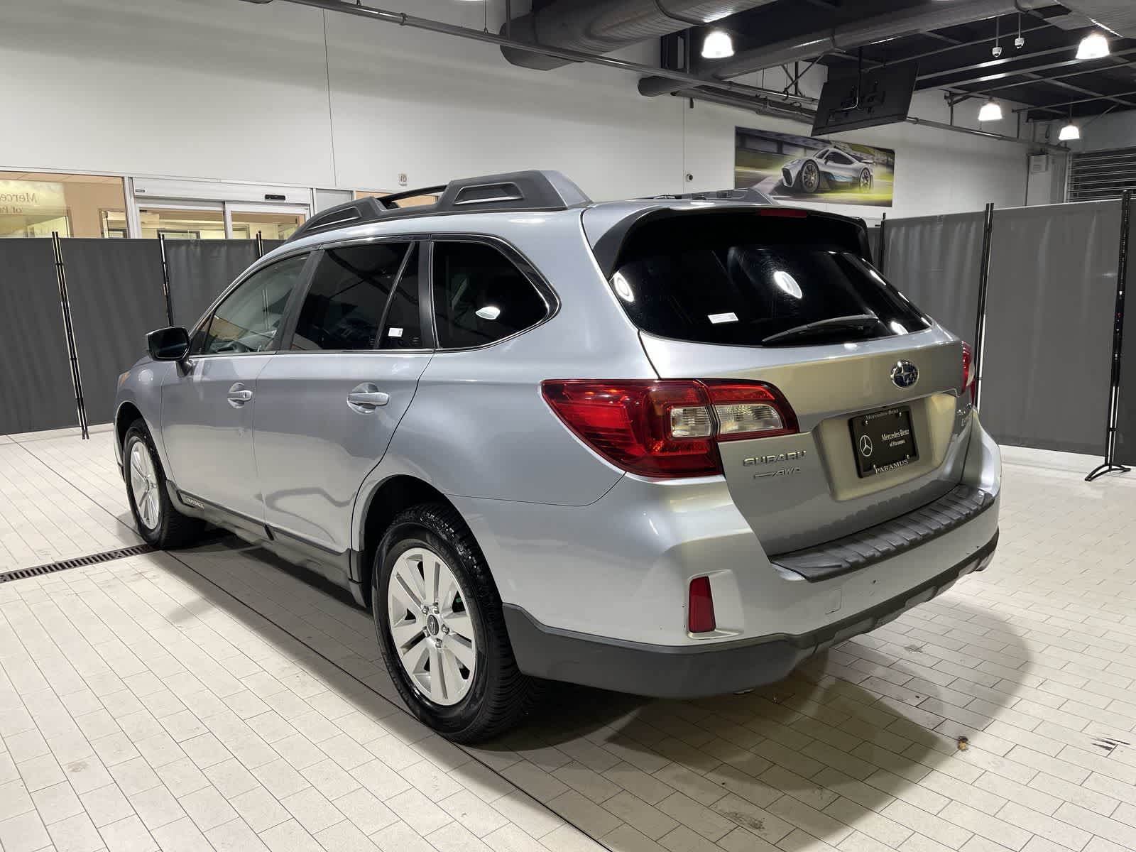 Thumbnail: 2015 Subaru Outback - 16