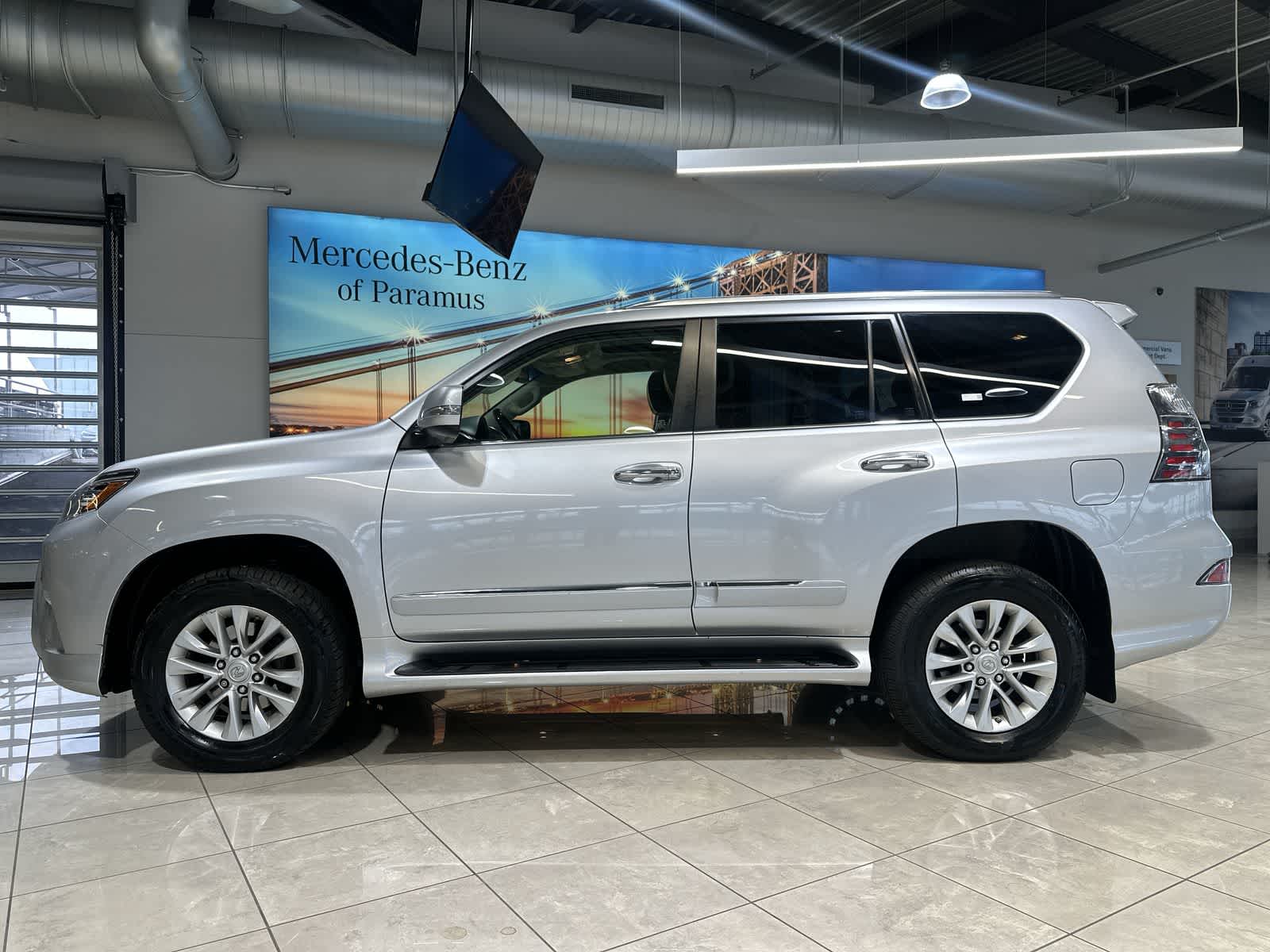 Thumbnail: 2019 Lexus GX - 15