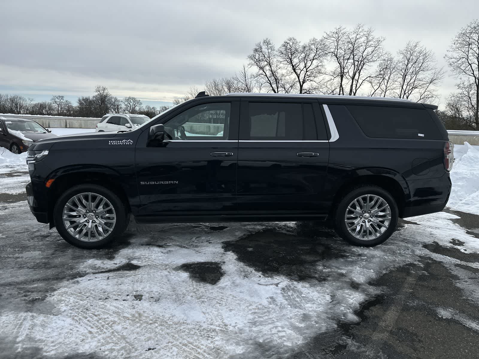 Thumbnail: 2023 Chevrolet Suburban - 15