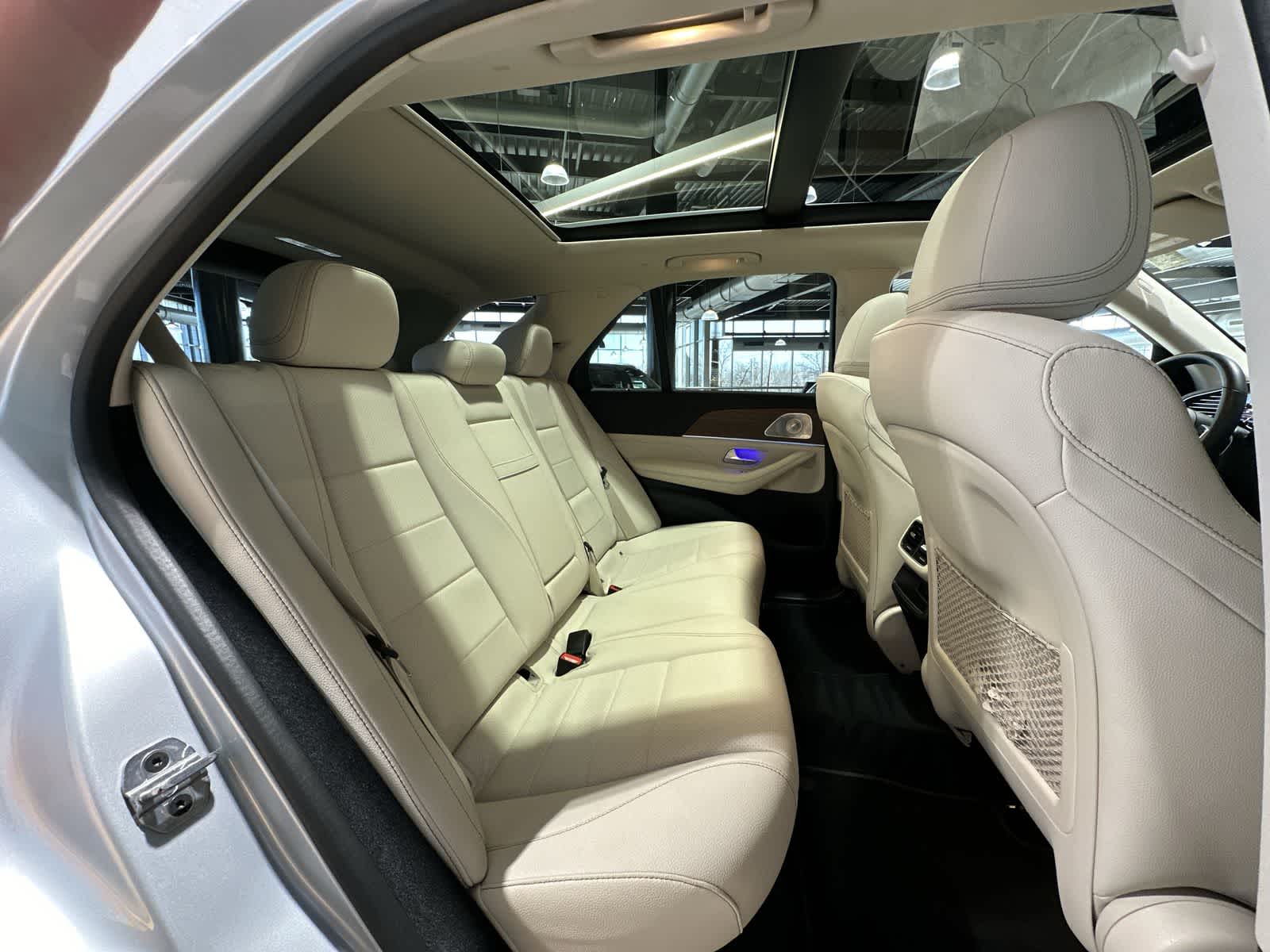 Thumbnail: 2025 Mercedes-Benz GLE - 25