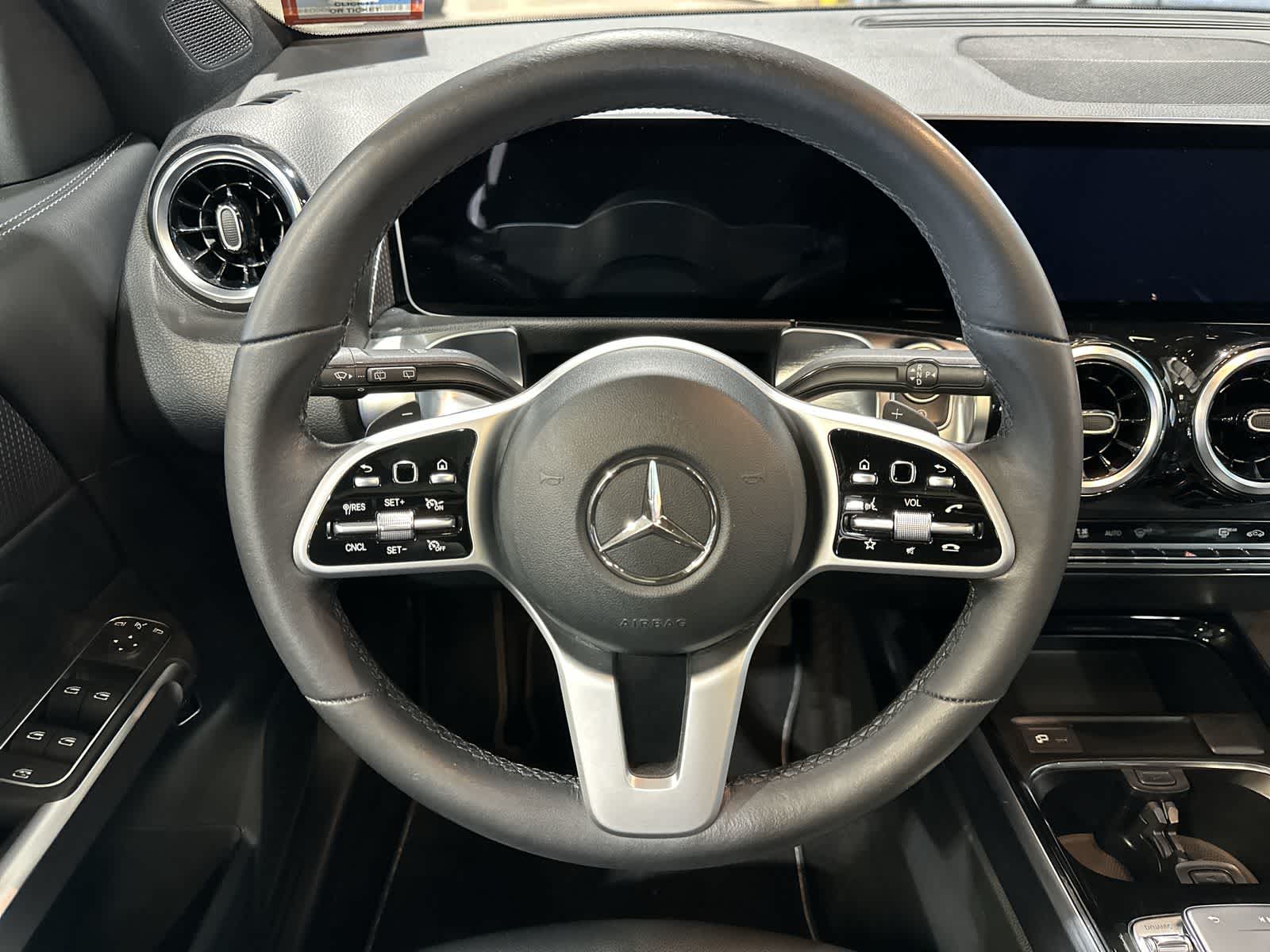 Thumbnail: 2020 Mercedes-Benz GLB - 27