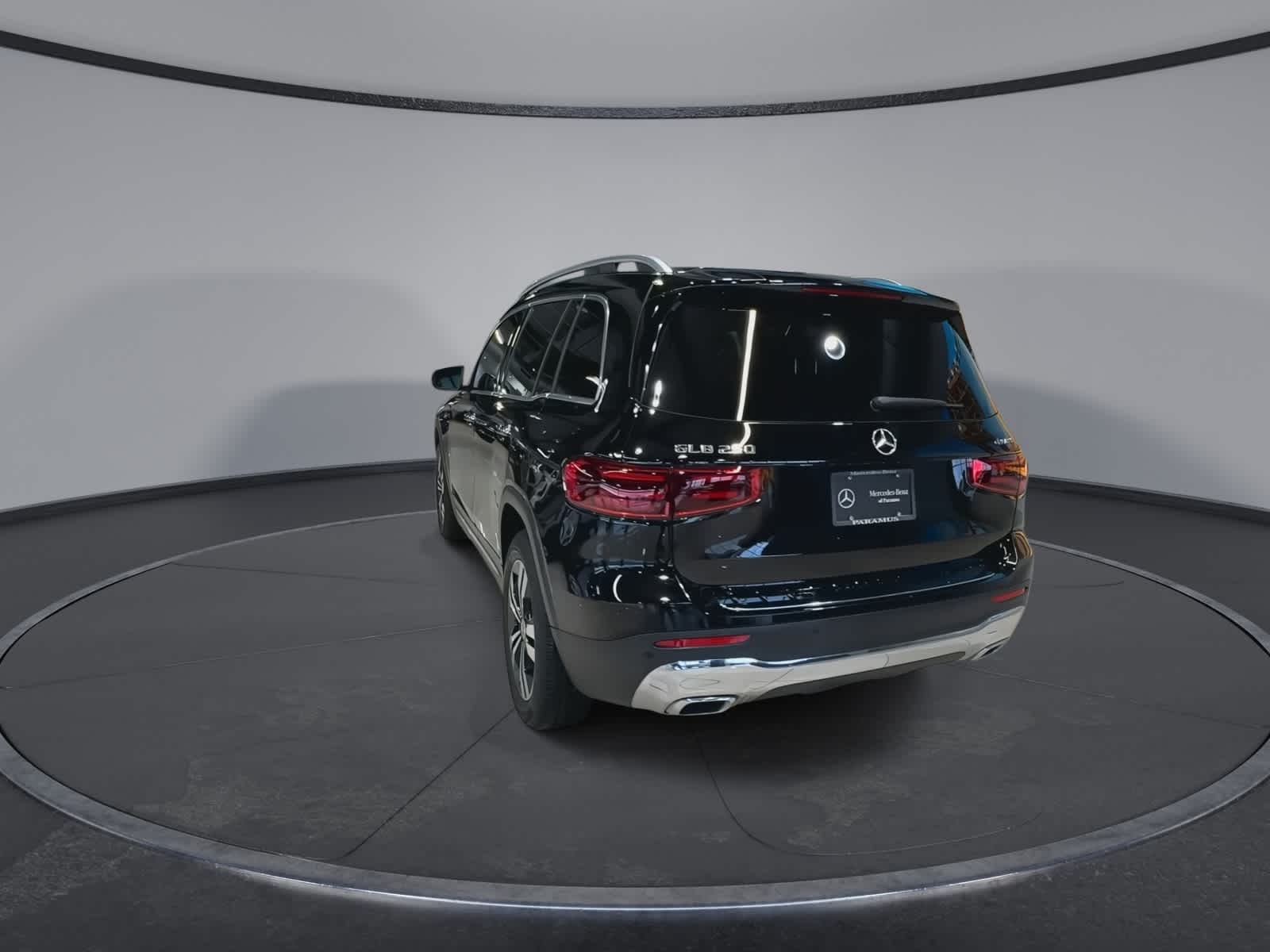 Thumbnail: 2025 Mercedes-Benz GLB - 11