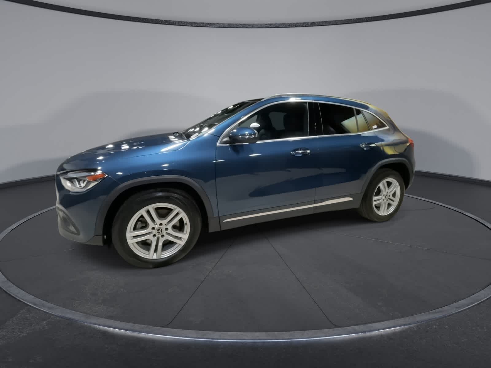 Thumbnail: 2023 Mercedes-Benz GLA - 6