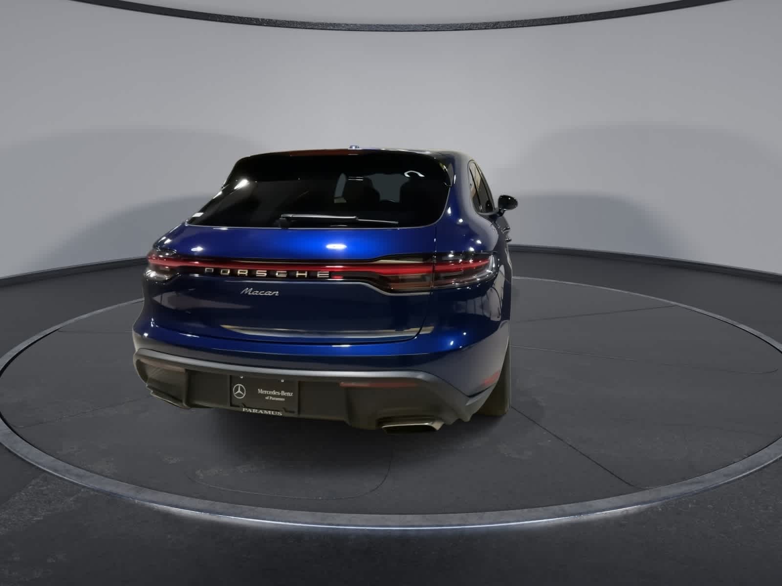 Thumbnail: 2024 Porsche Macan - 10