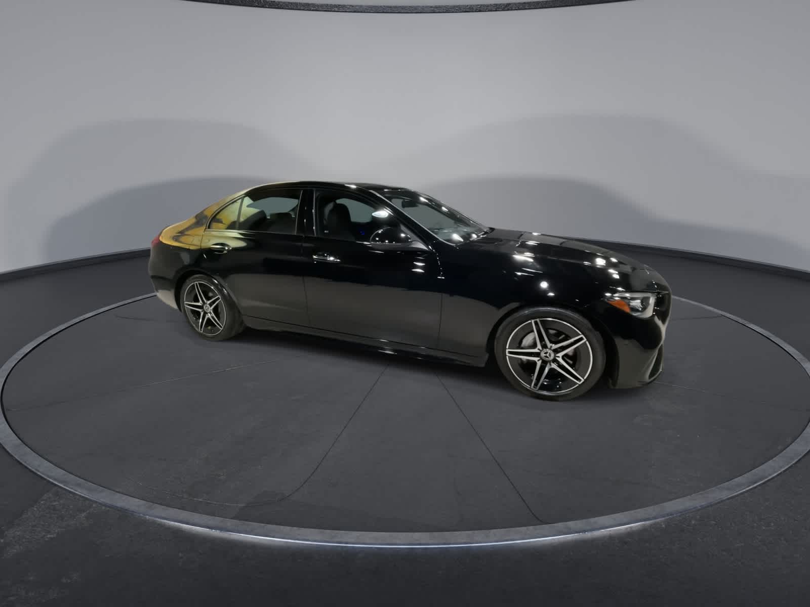 Thumbnail: 2022 Mercedes-Benz C-Class - 2