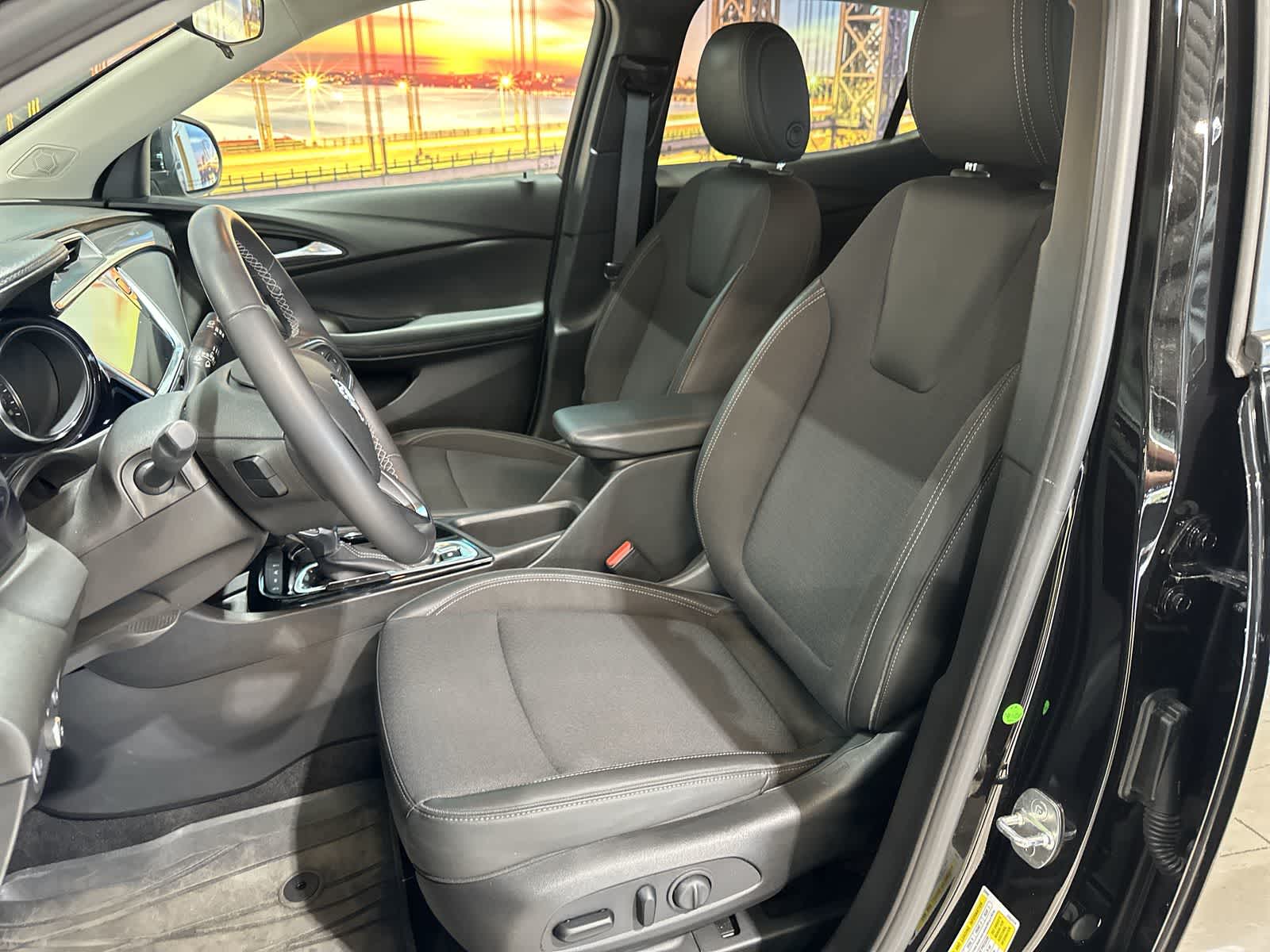 Thumbnail: 2020 Buick Encore GX - 23