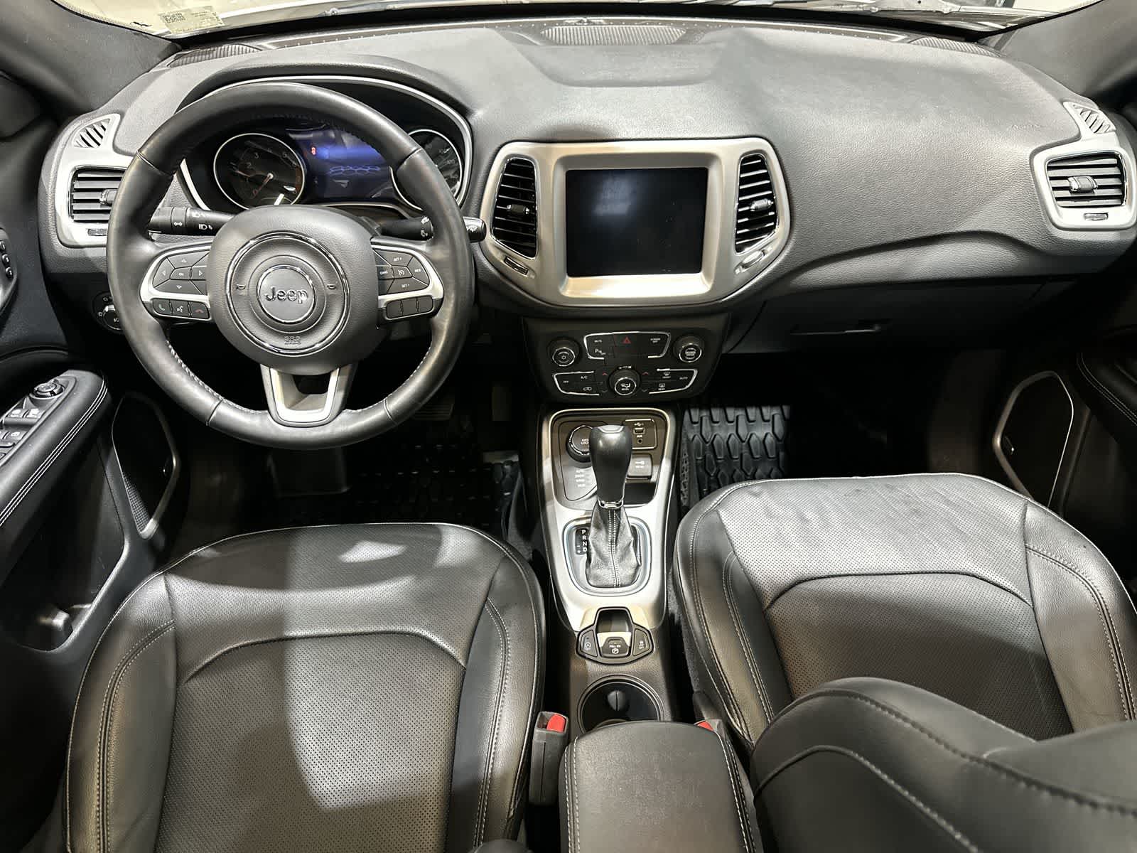 Thumbnail: 2020 Jeep Compass - 22