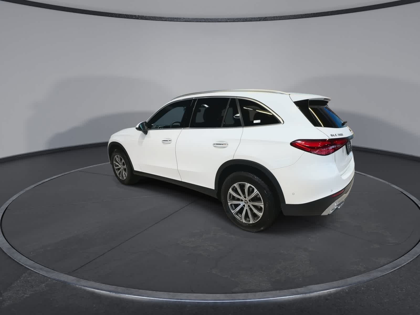 Thumbnail: 2024 Mercedes-Benz GLC - 8