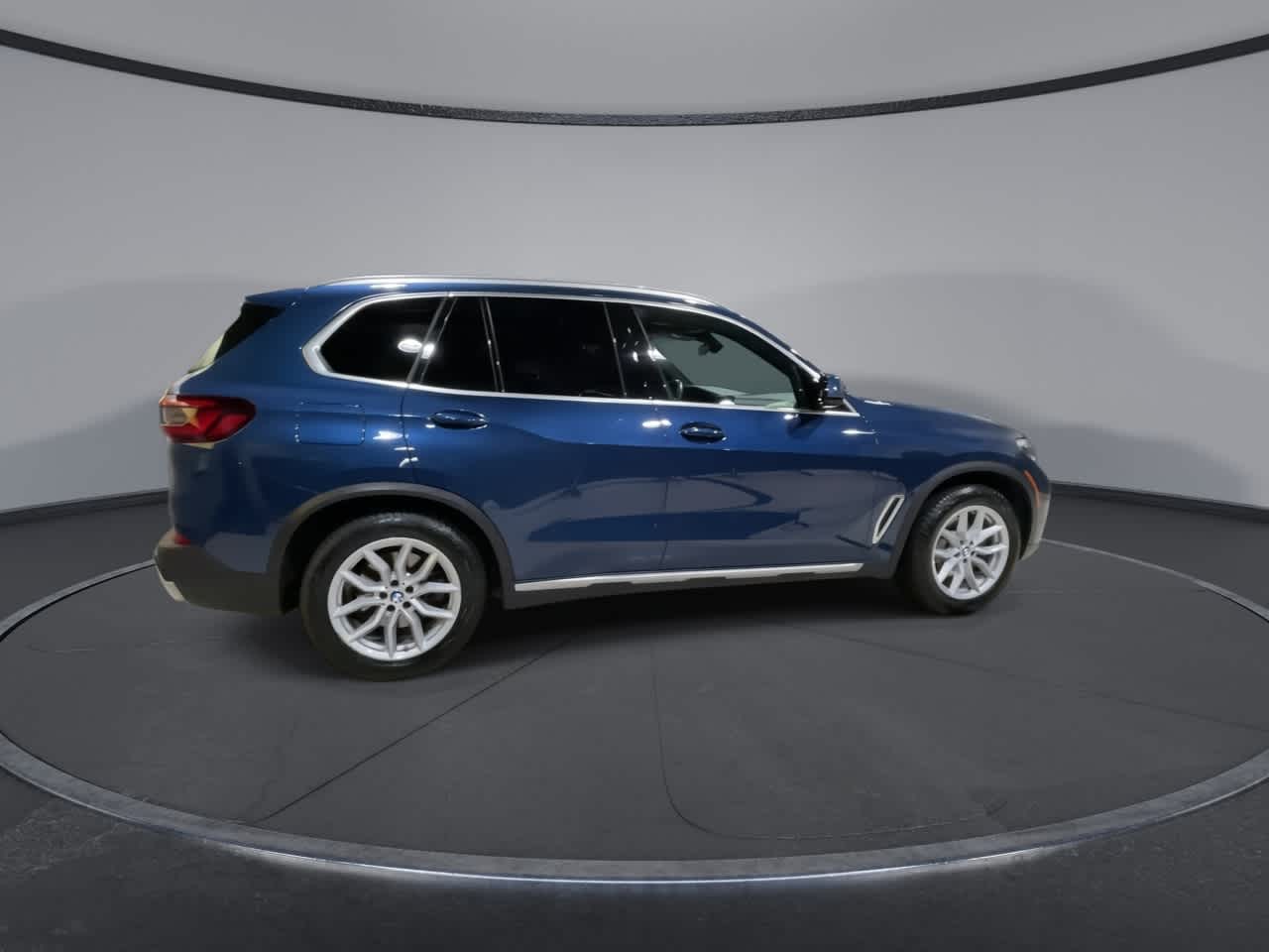 Thumbnail: 2023 BMW X5 - 13