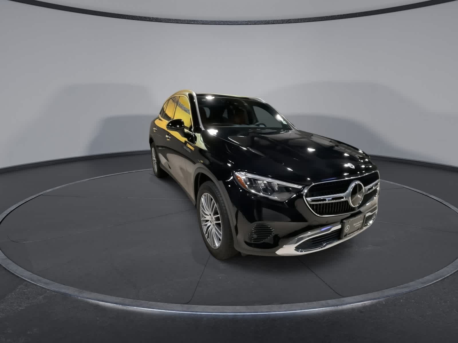 2024 Mercedes Benz GLC 4MATIC 300 photo 3