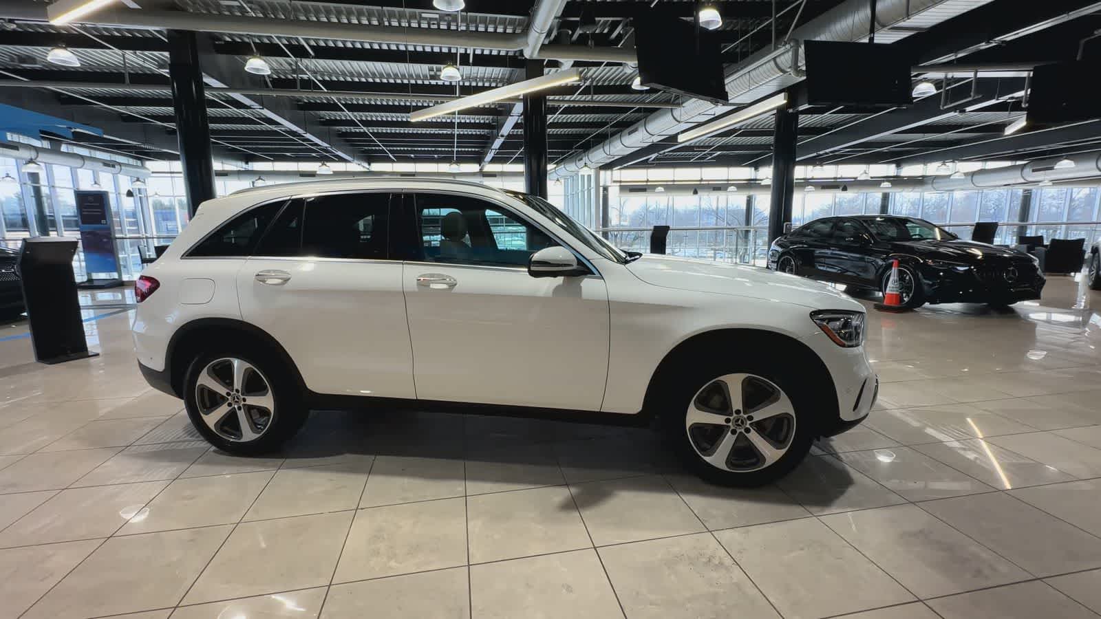 Thumbnail: 2020 Mercedes-Benz GLC - 13