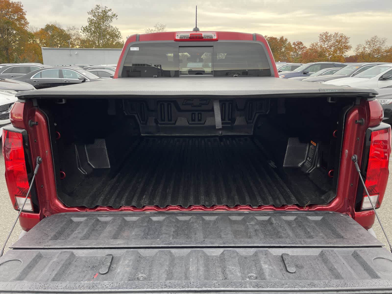 Thumbnail: 2023 Chevrolet Colorado - 31