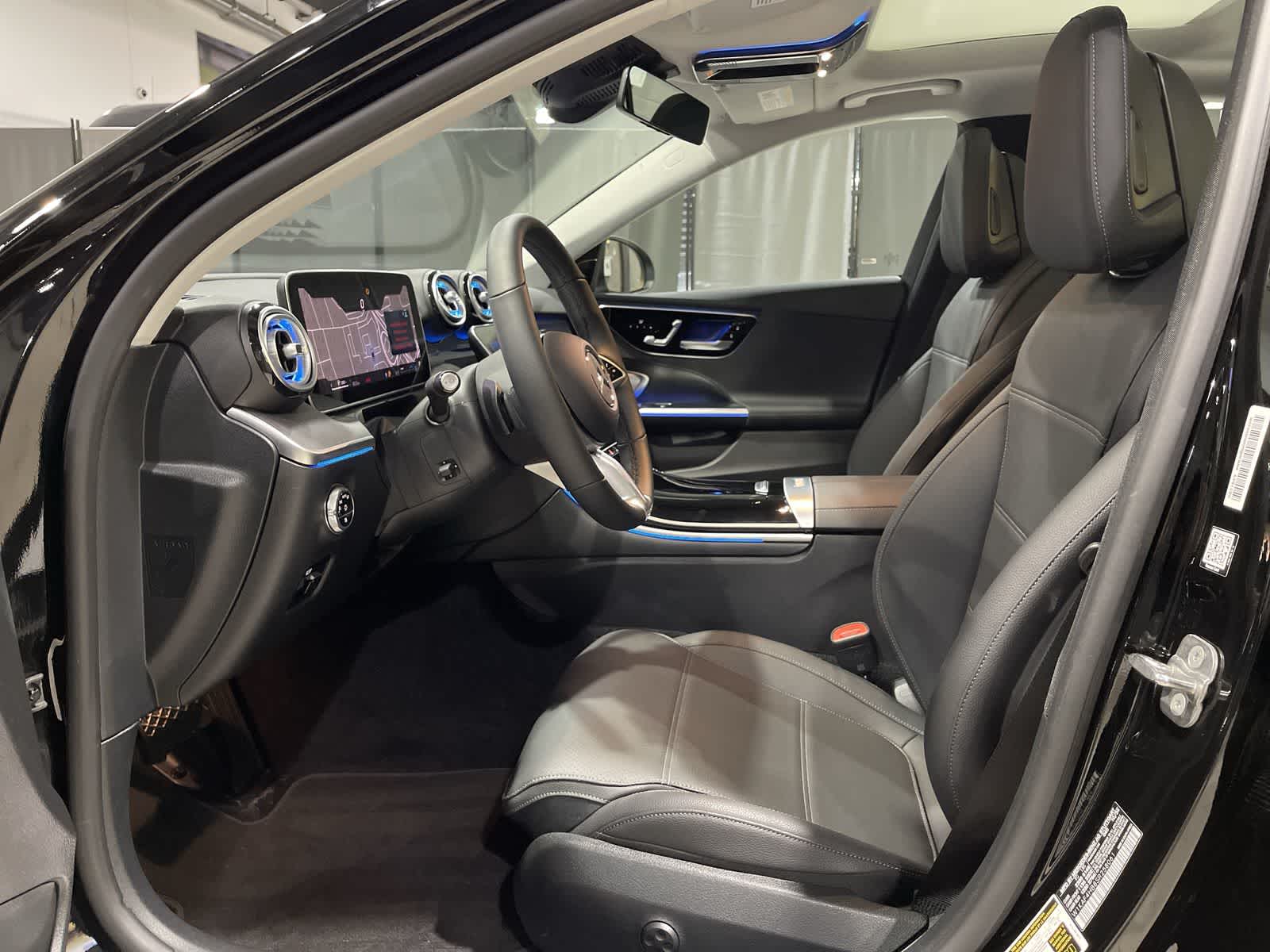 Thumbnail: 2025 Mercedes-Benz C-Class - 14