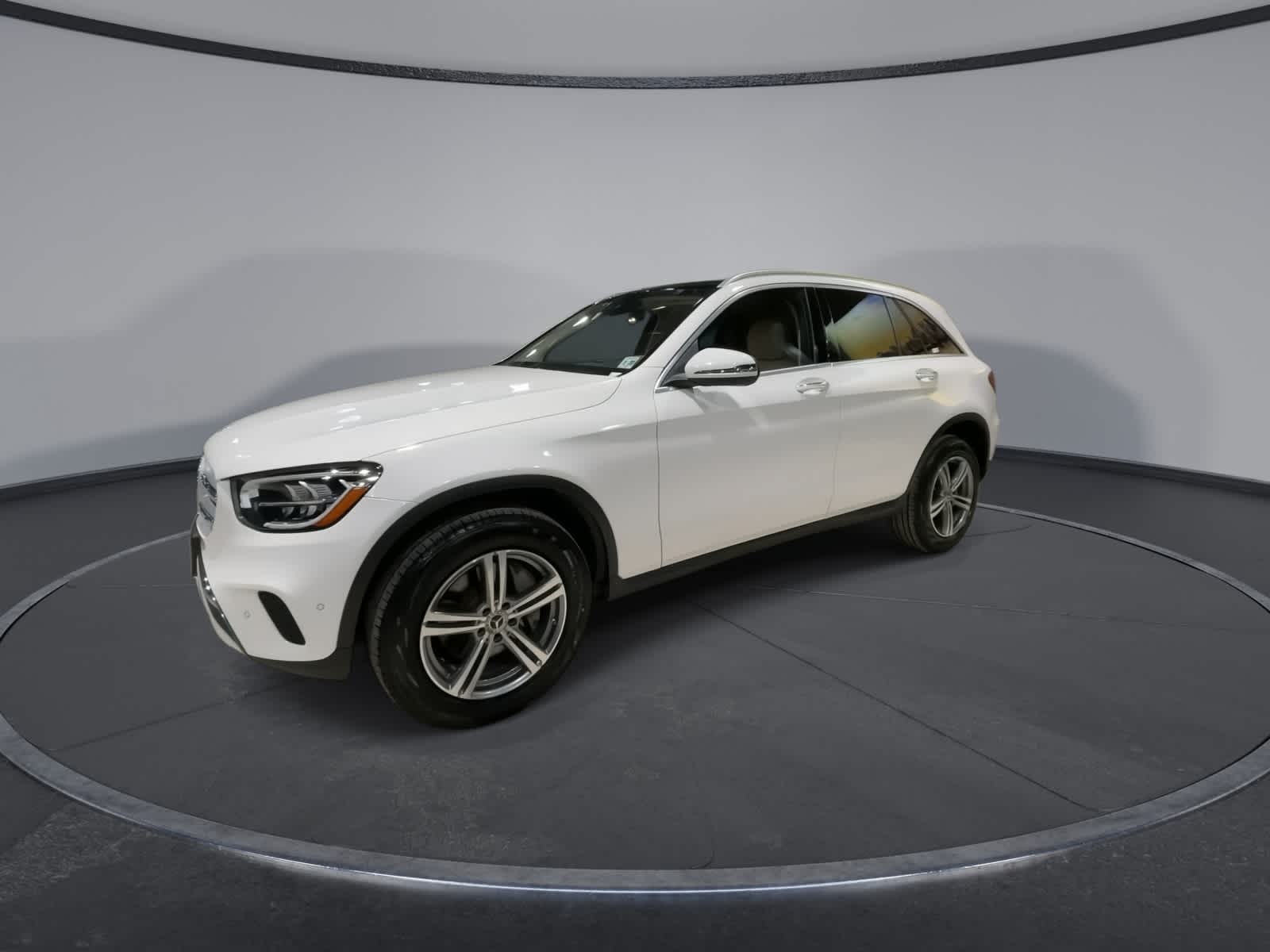 Thumbnail: 2022 Mercedes-Benz GLC - 6