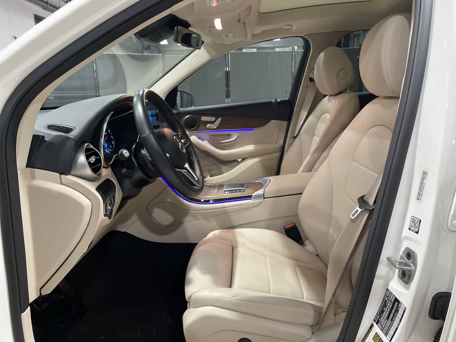 Thumbnail: 2022 Mercedes-Benz GLC - 14