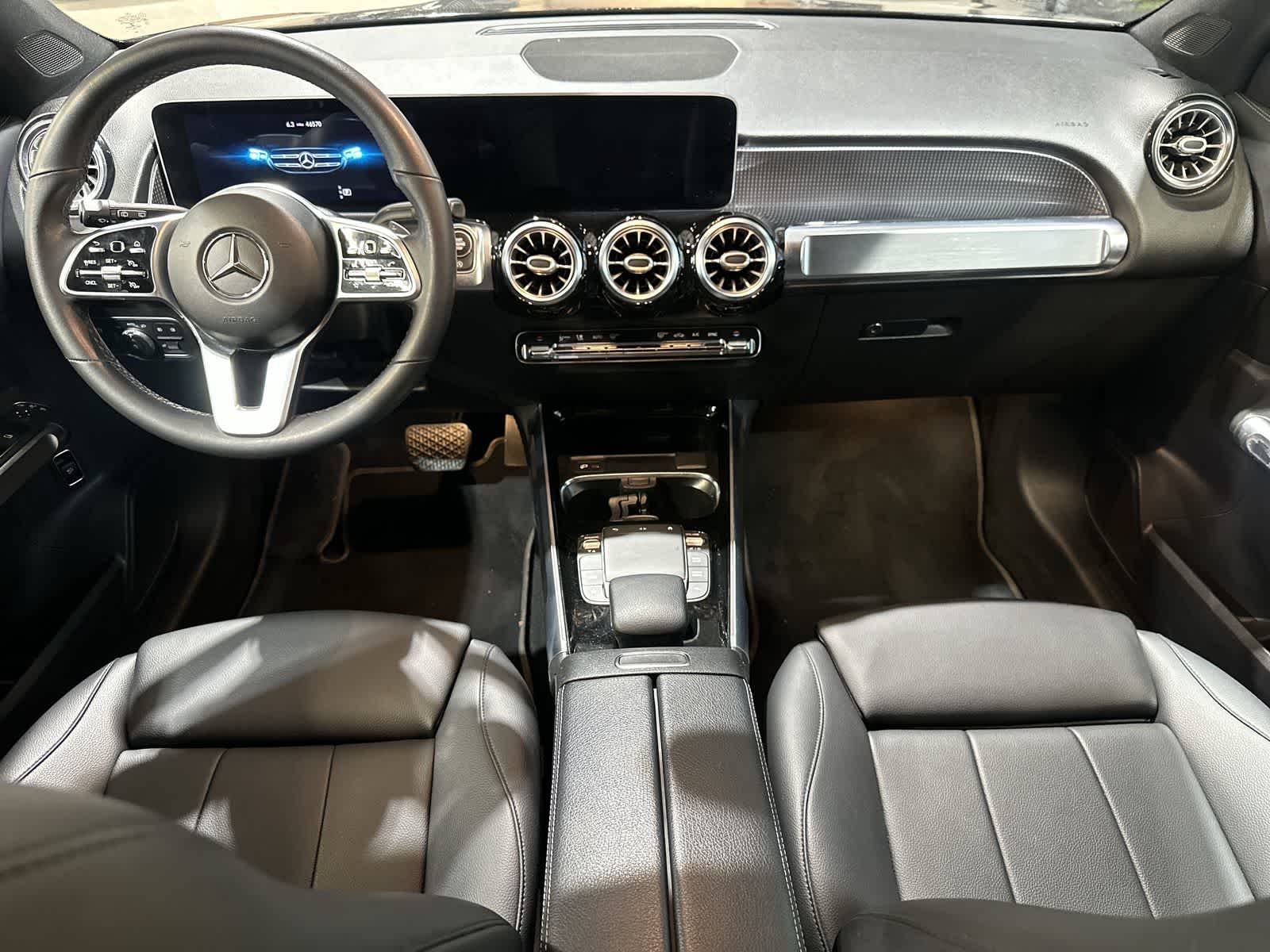 Thumbnail: 2021 Mercedes-Benz GLB - 22