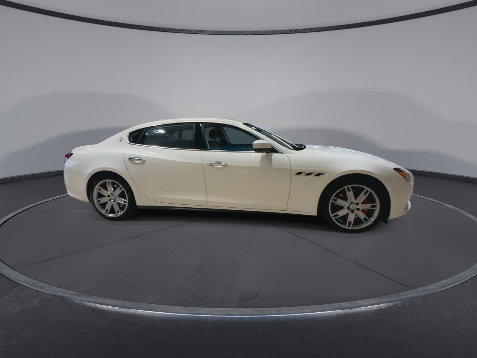 Thumbnail: 2021 Maserati Quattroporte - 13