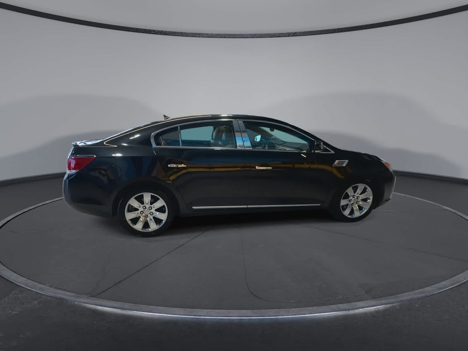 Thumbnail: 2010 Buick LaCrosse - 2