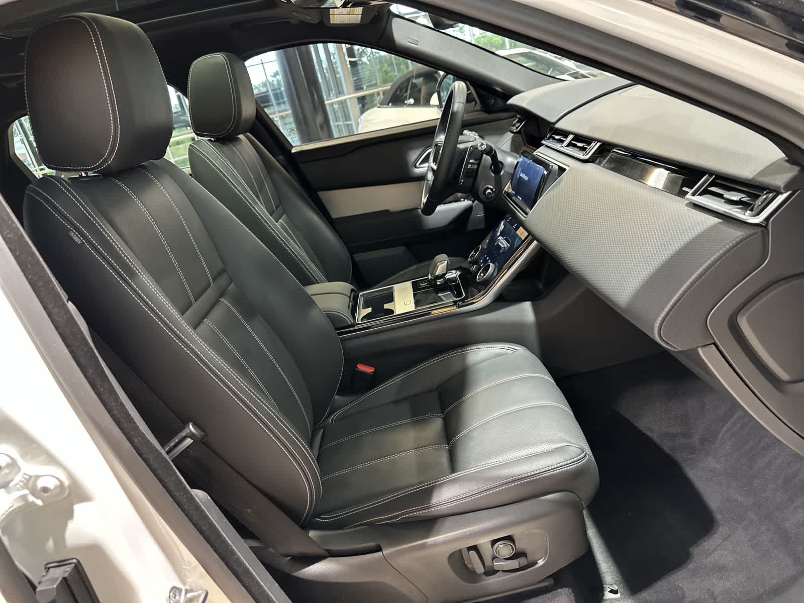Thumbnail: 2023 Land Rover Range Rover Velar - 26