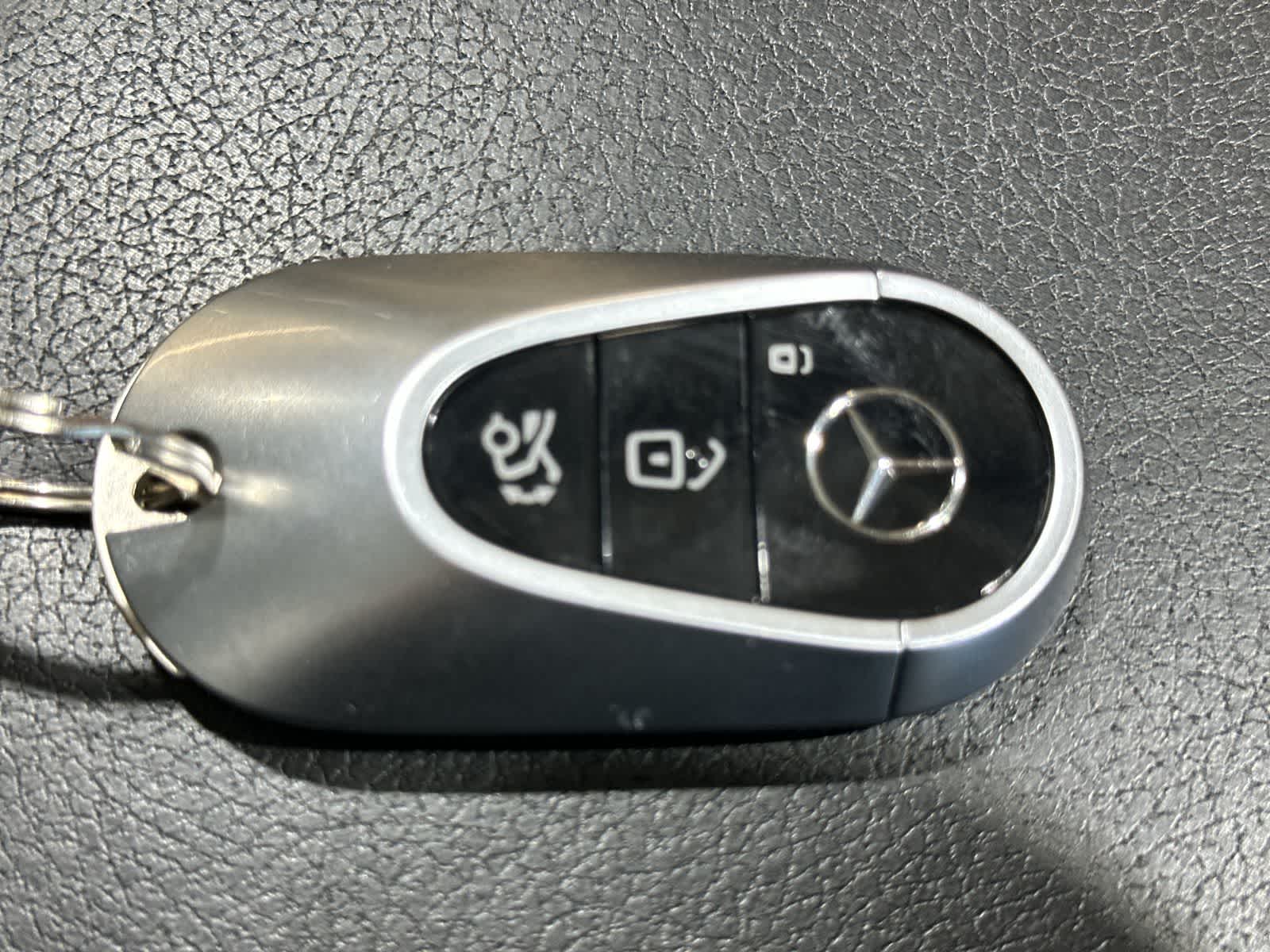 Thumbnail: 2024 Mercedes-Benz S-Class - 32