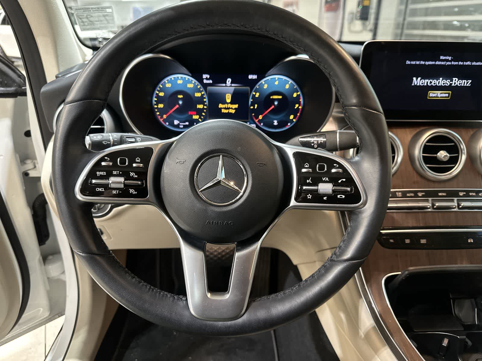 Thumbnail: 2022 Mercedes-Benz GLC - 27