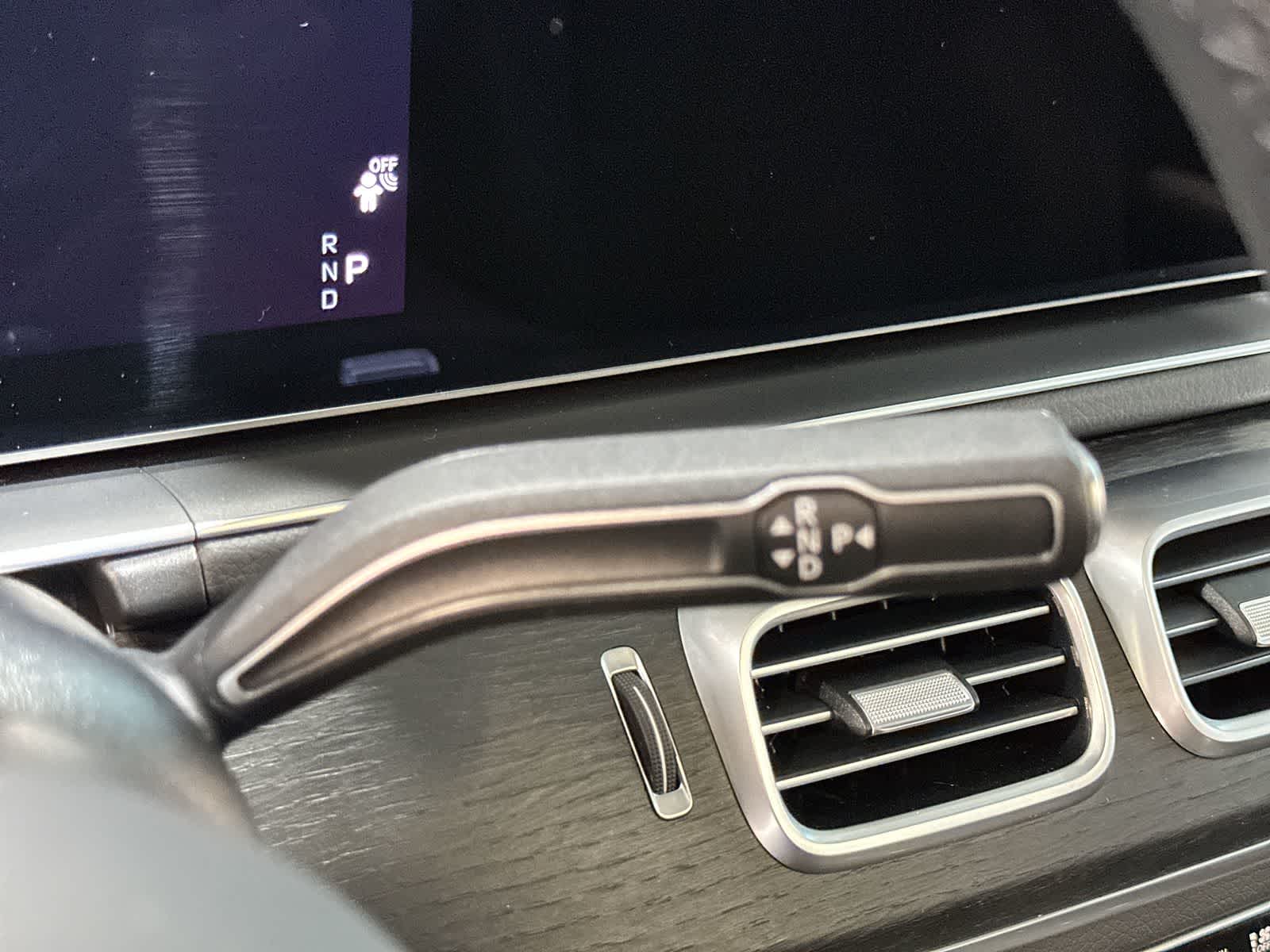 Thumbnail: 2025 Mercedes-Benz GLS - 29