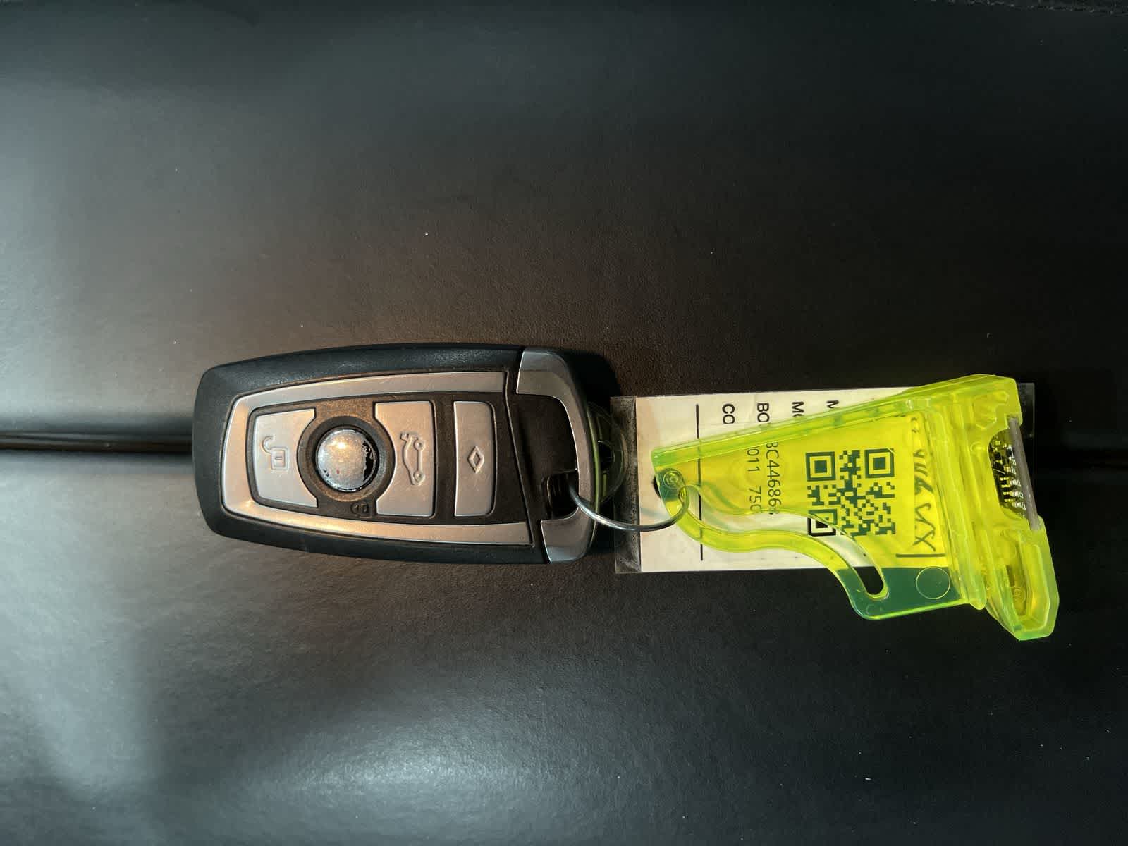 Thumbnail: 2011 BMW 7 Series - 32