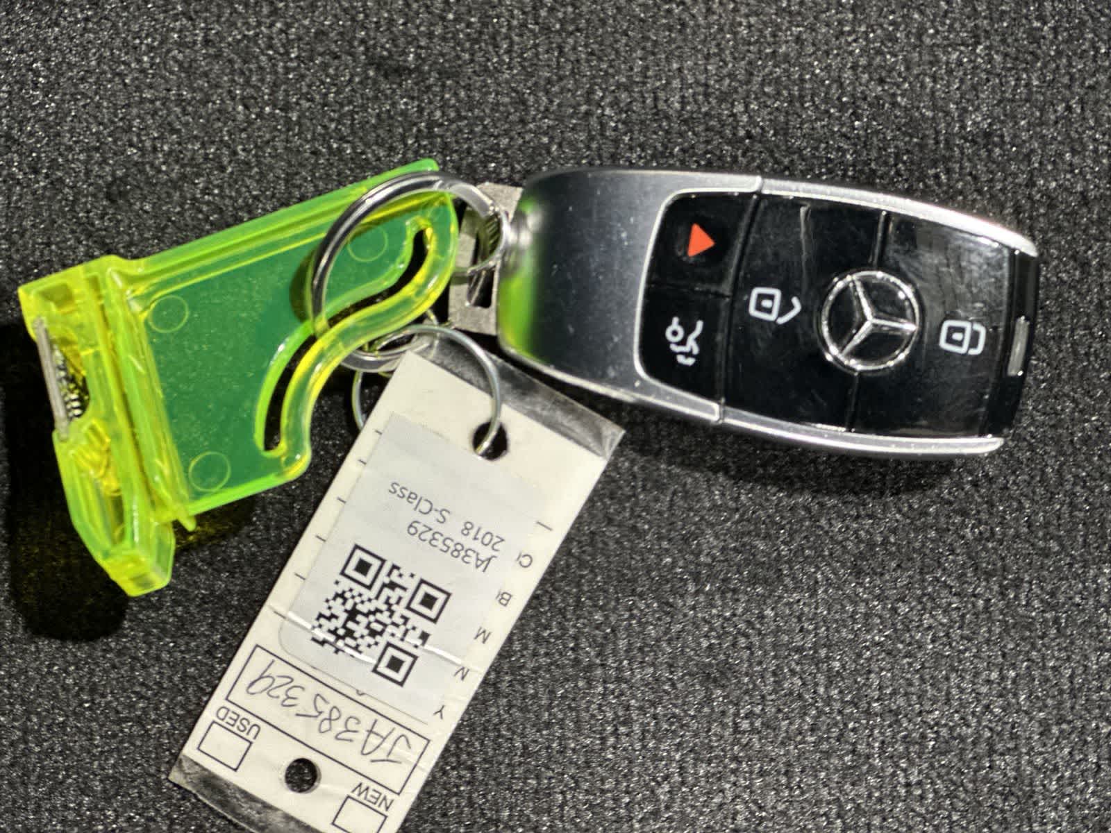 Thumbnail: 2018 Mercedes-Benz S-Class - 32