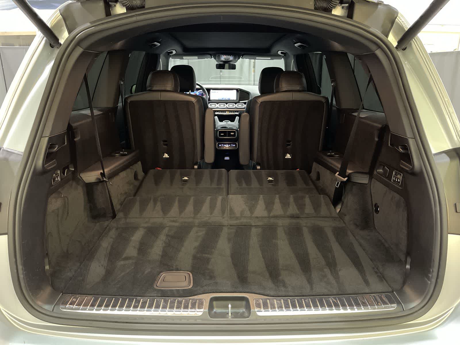 Thumbnail: 2024 Mercedes-Benz GLS - 31