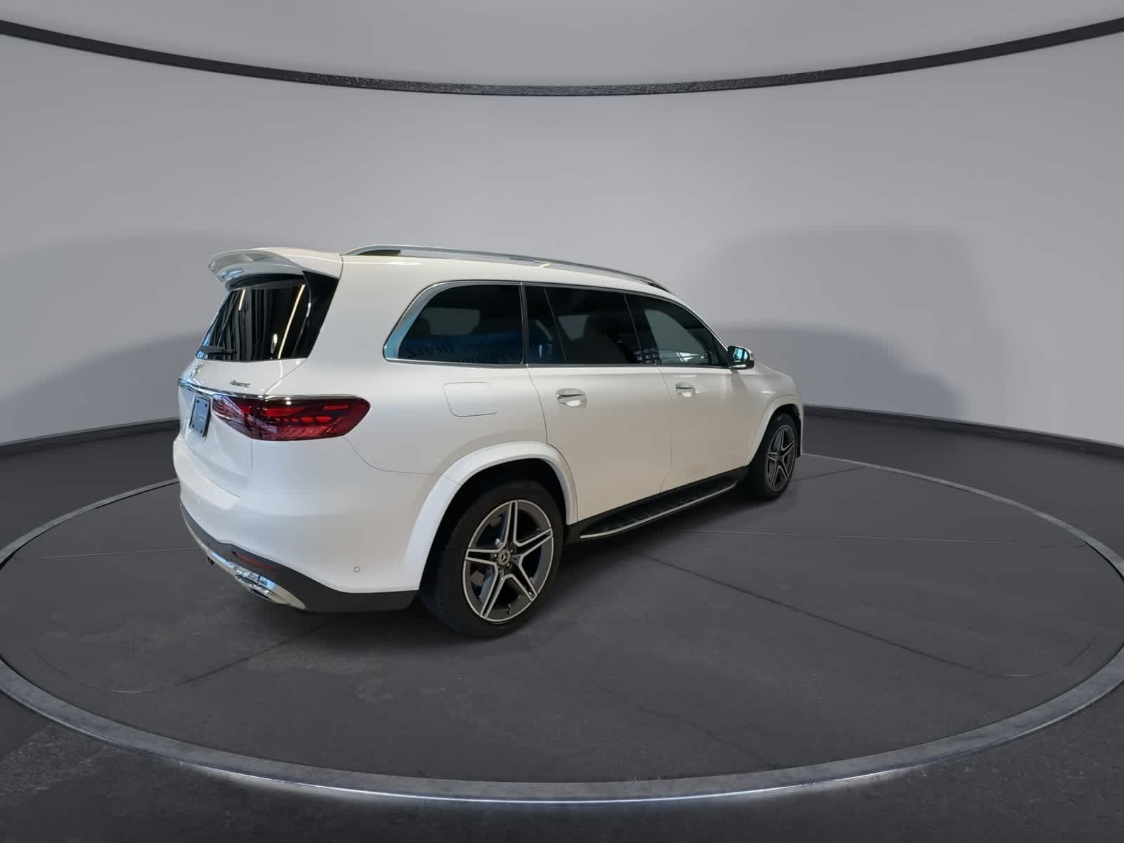 Thumbnail: 2024 Mercedes-Benz GLS - 10