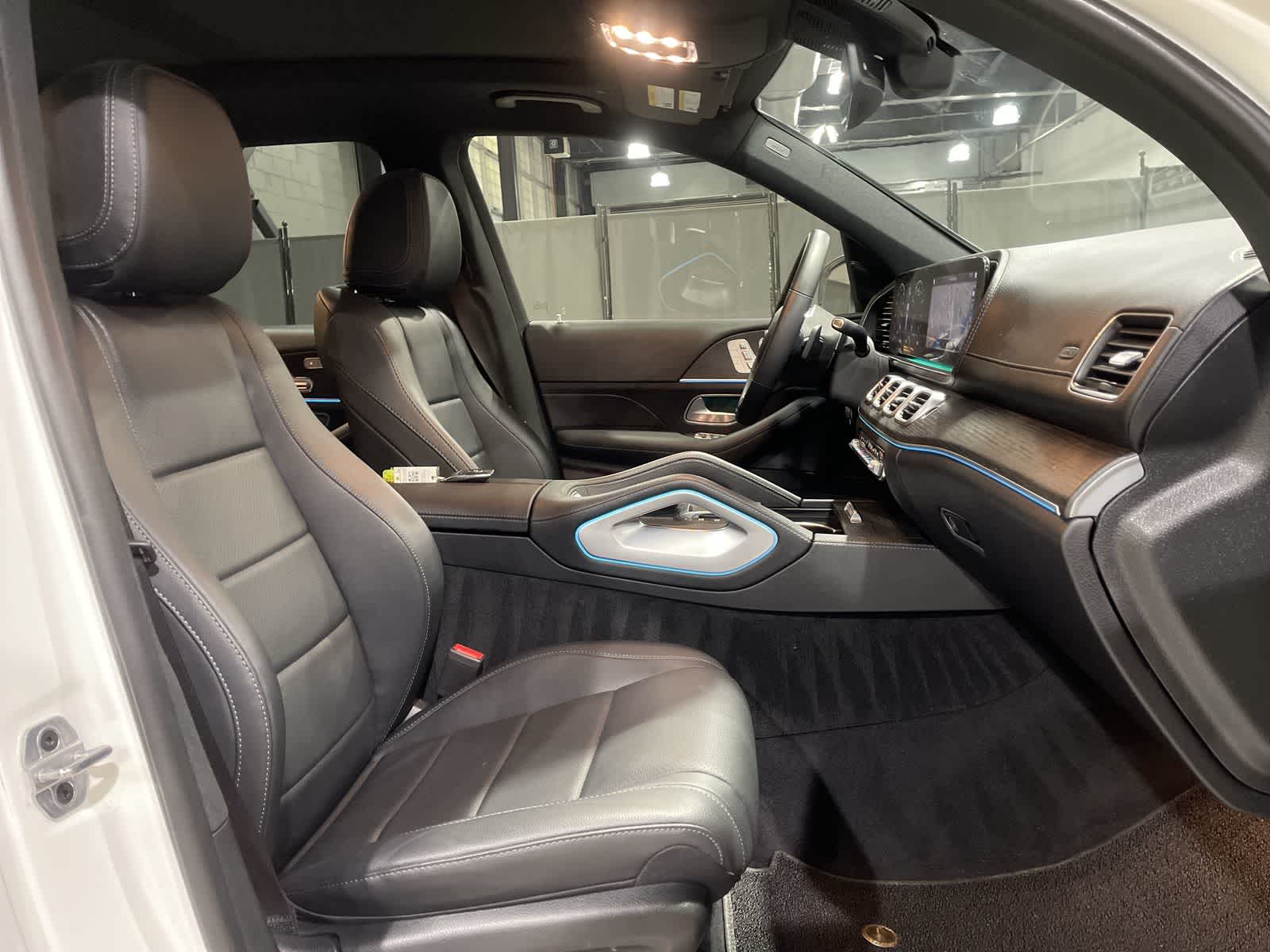 Thumbnail: 2023 Mercedes-Benz GLS - 26