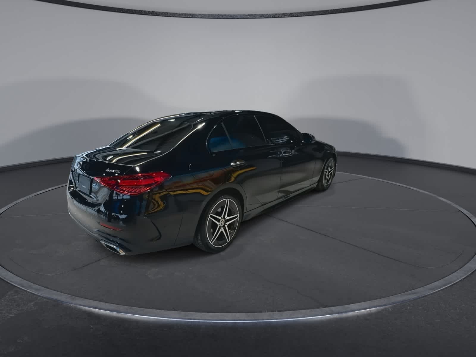 Thumbnail: 2023 Mercedes-Benz C-Class - 10