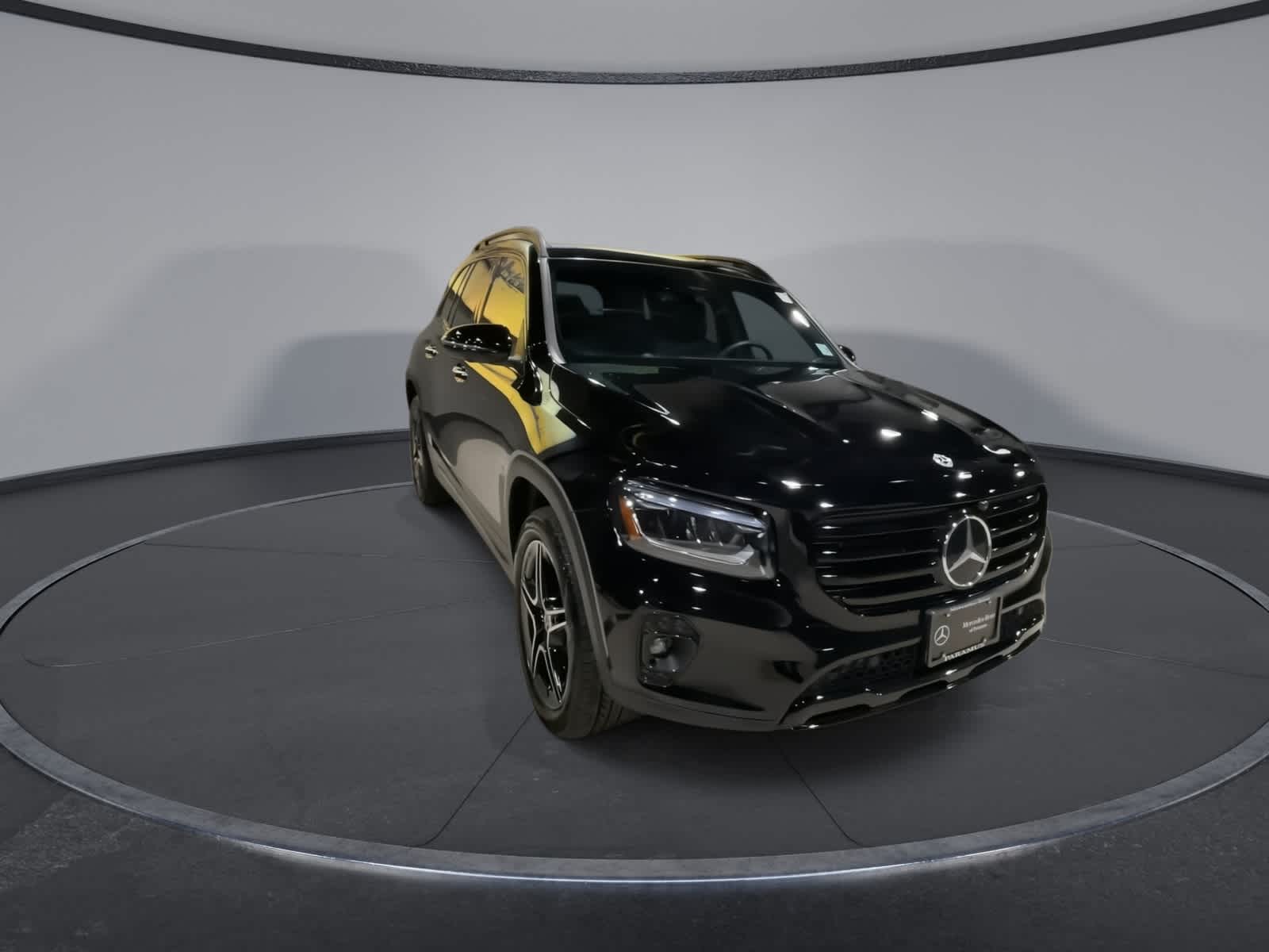 Thumbnail: 2025 Mercedes-Benz GLB - 3