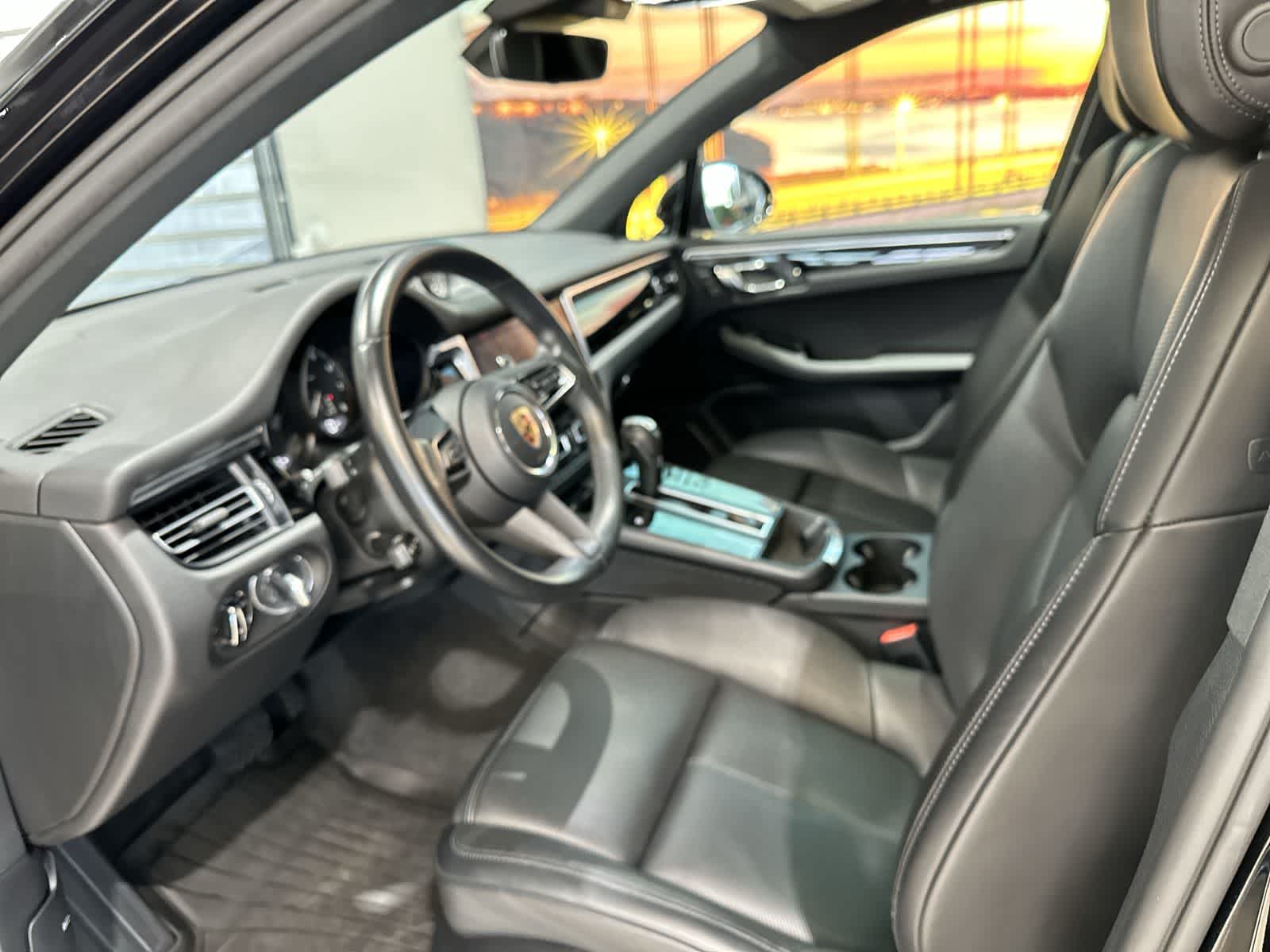 Thumbnail: 2023 Porsche Macan - 14