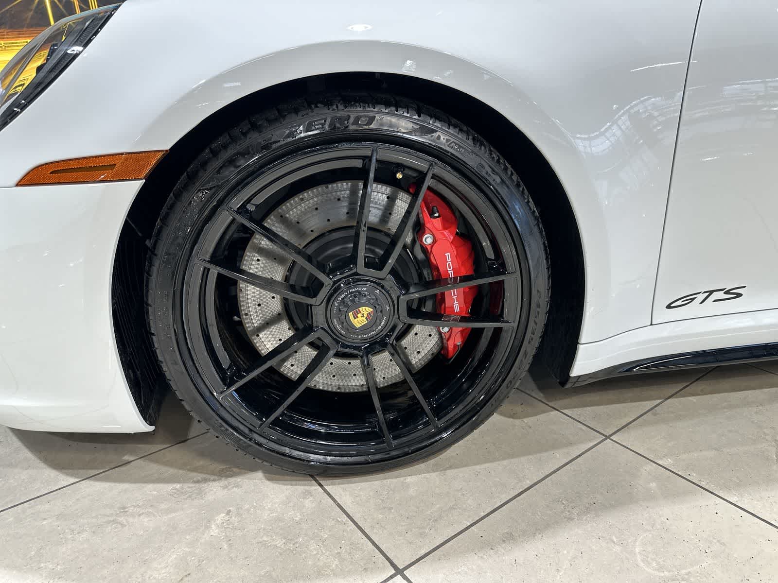 Thumbnail: 2024 Porsche 911 - 20