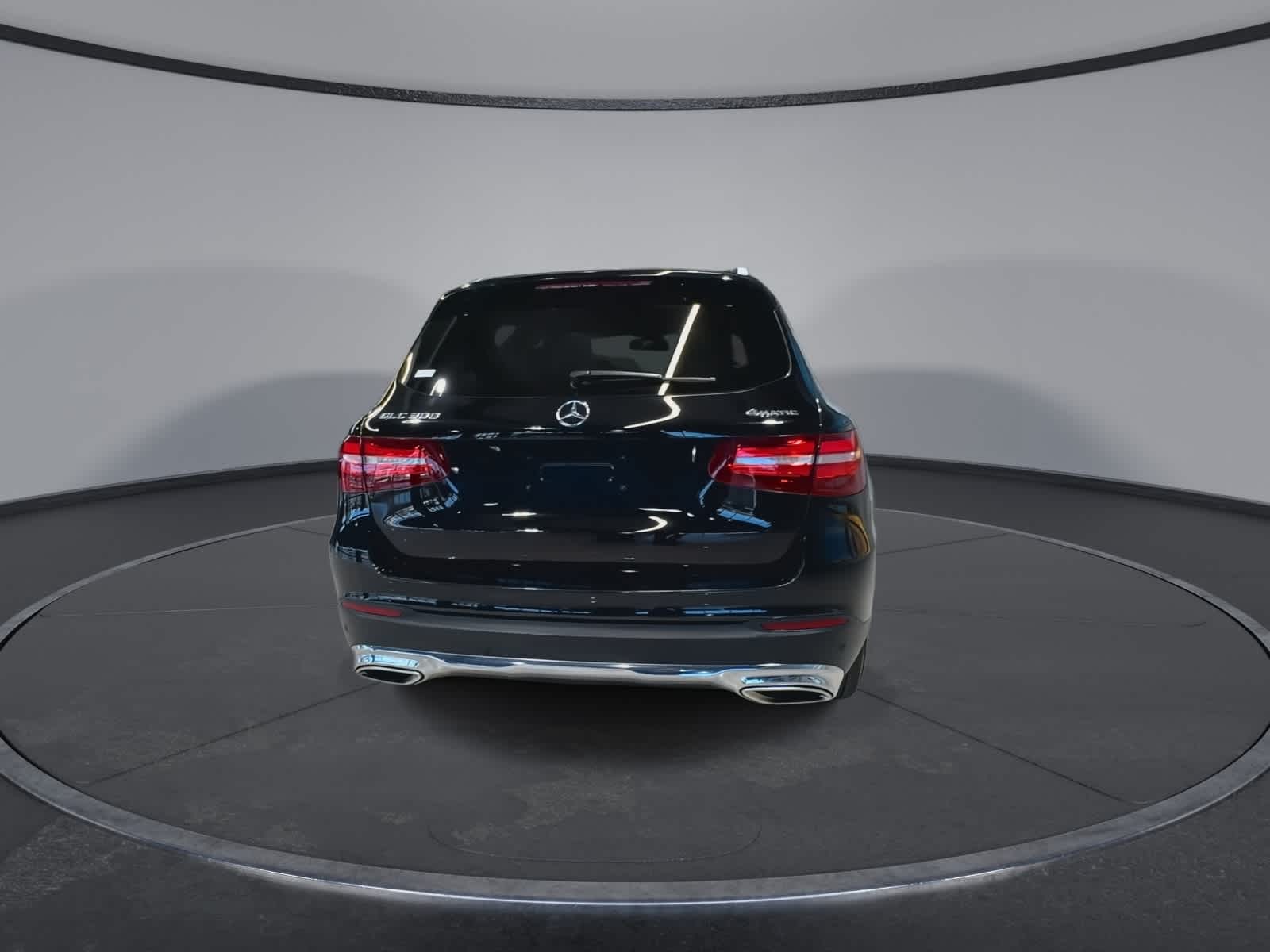 Thumbnail: 2017 Mercedes-Benz GLC - 10