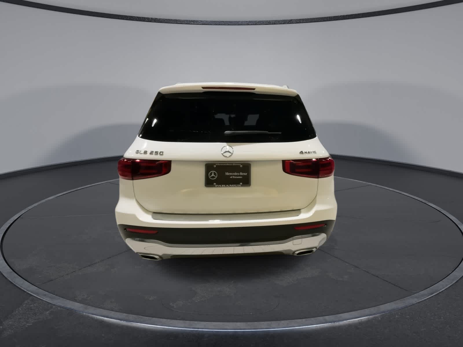 Thumbnail: 2025 Mercedes-Benz GLB - 10