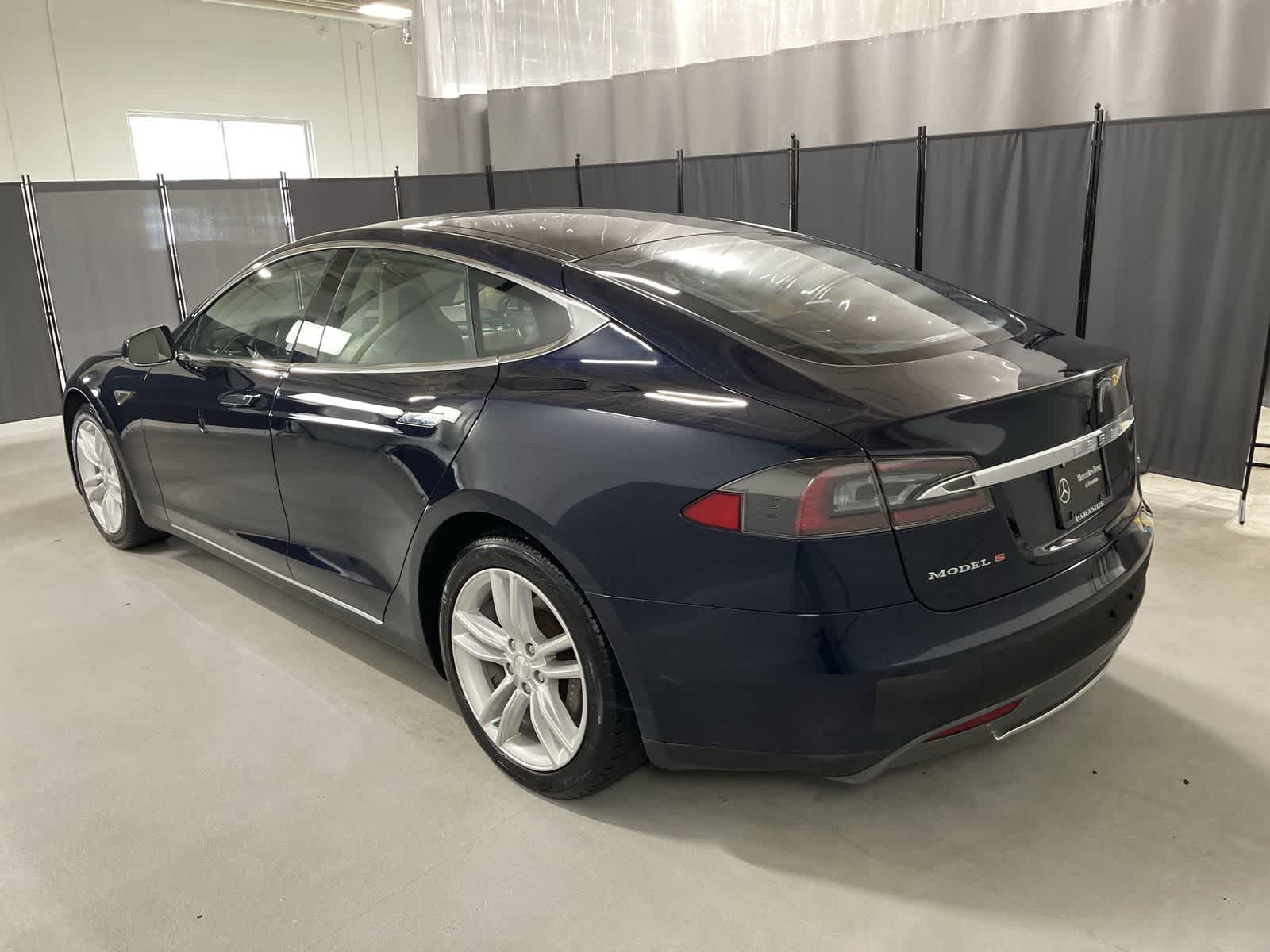 2014 Tesla Model S  16