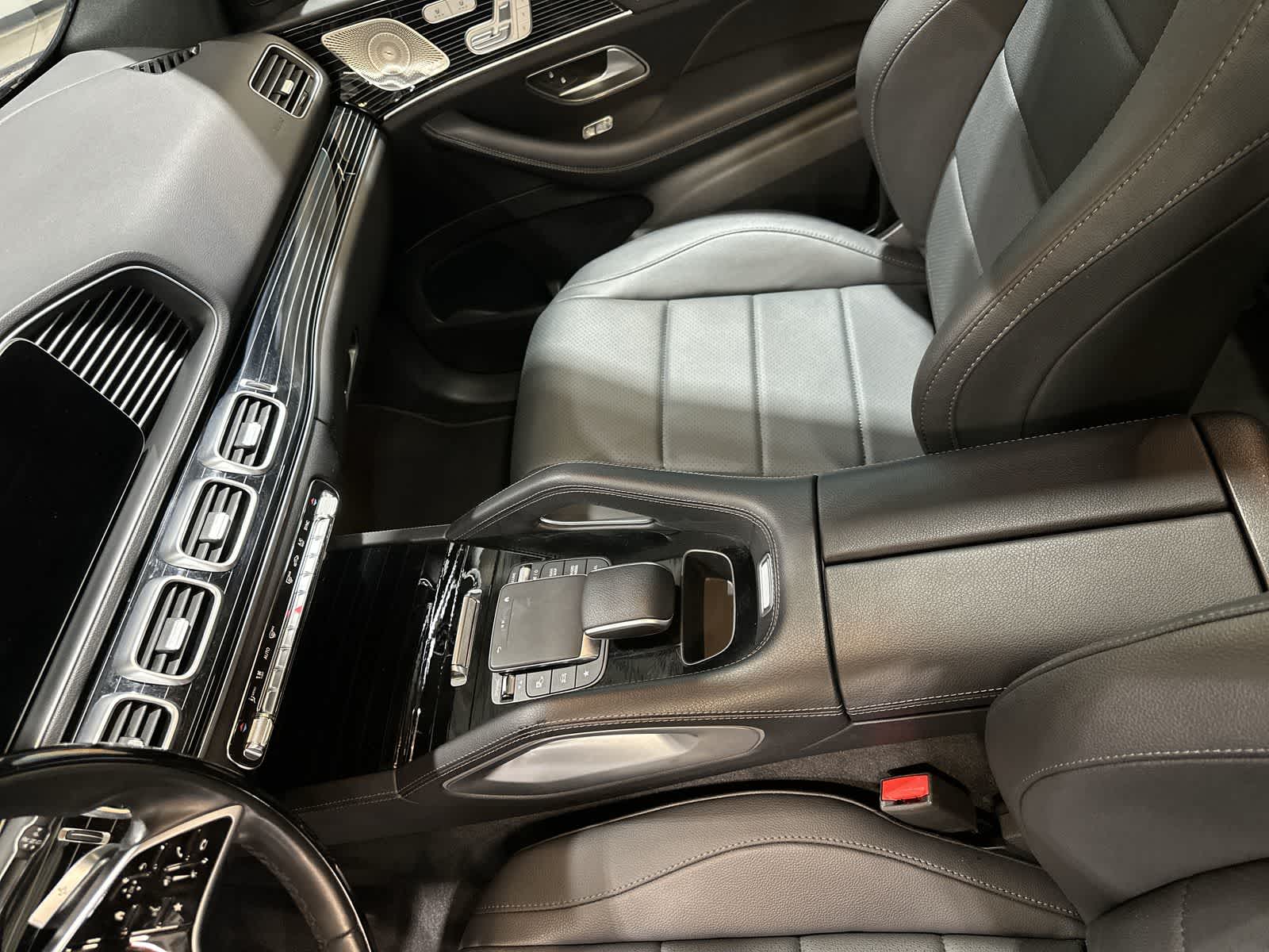 Thumbnail: 2024 Mercedes-Benz GLE - 28