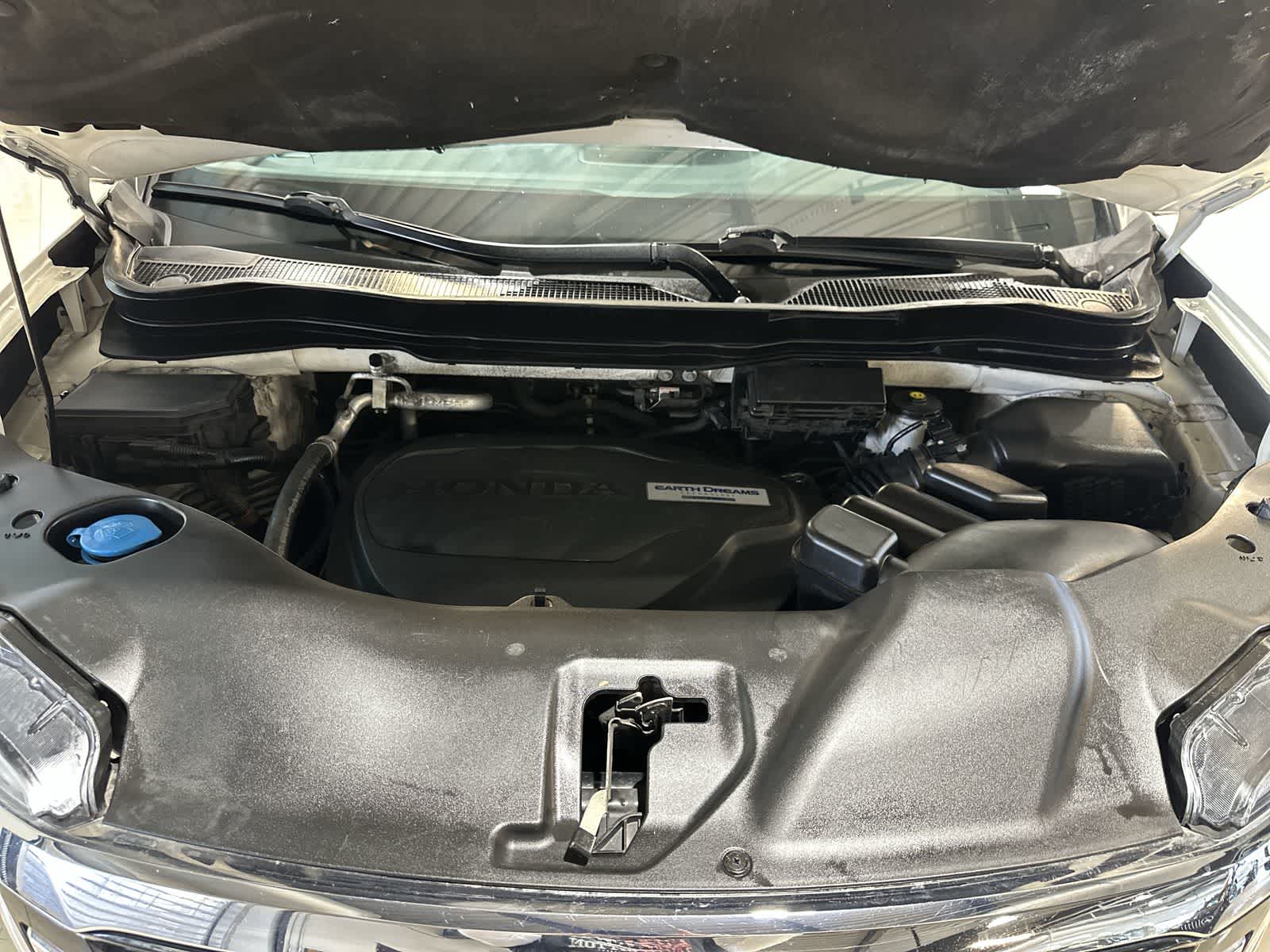 Thumbnail: 2017 Honda Pilot - 21