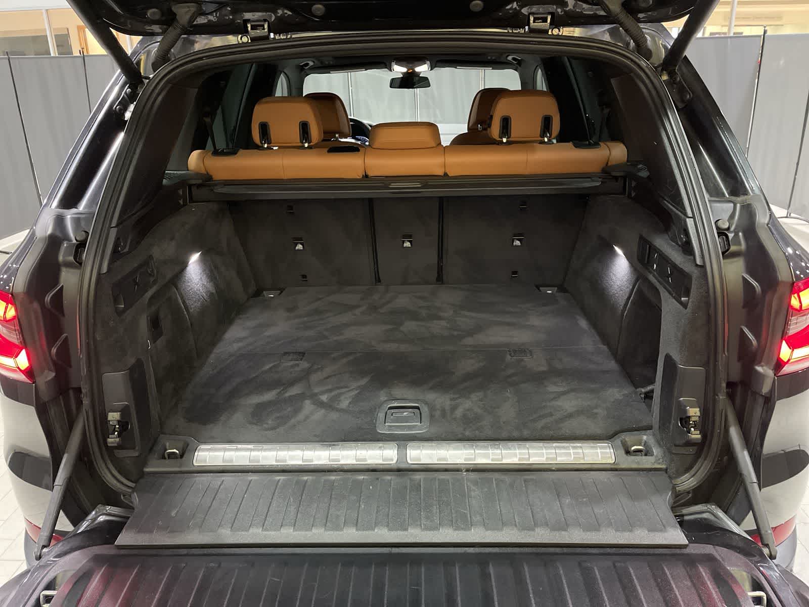 Thumbnail: 2022 BMW X5 - 31